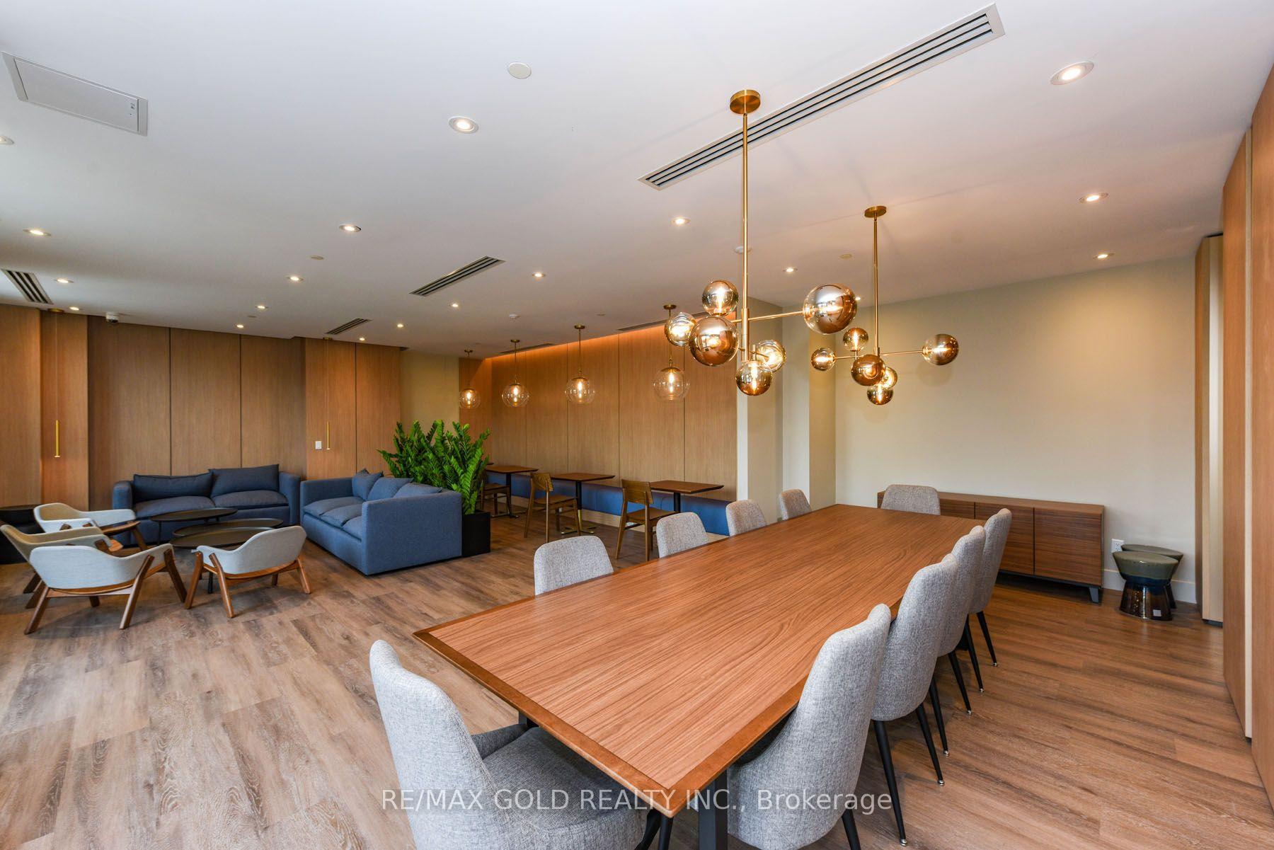 Photo 7 of Unit 514, 1440 Clarriage Court, Milton, Ford — HOMEH