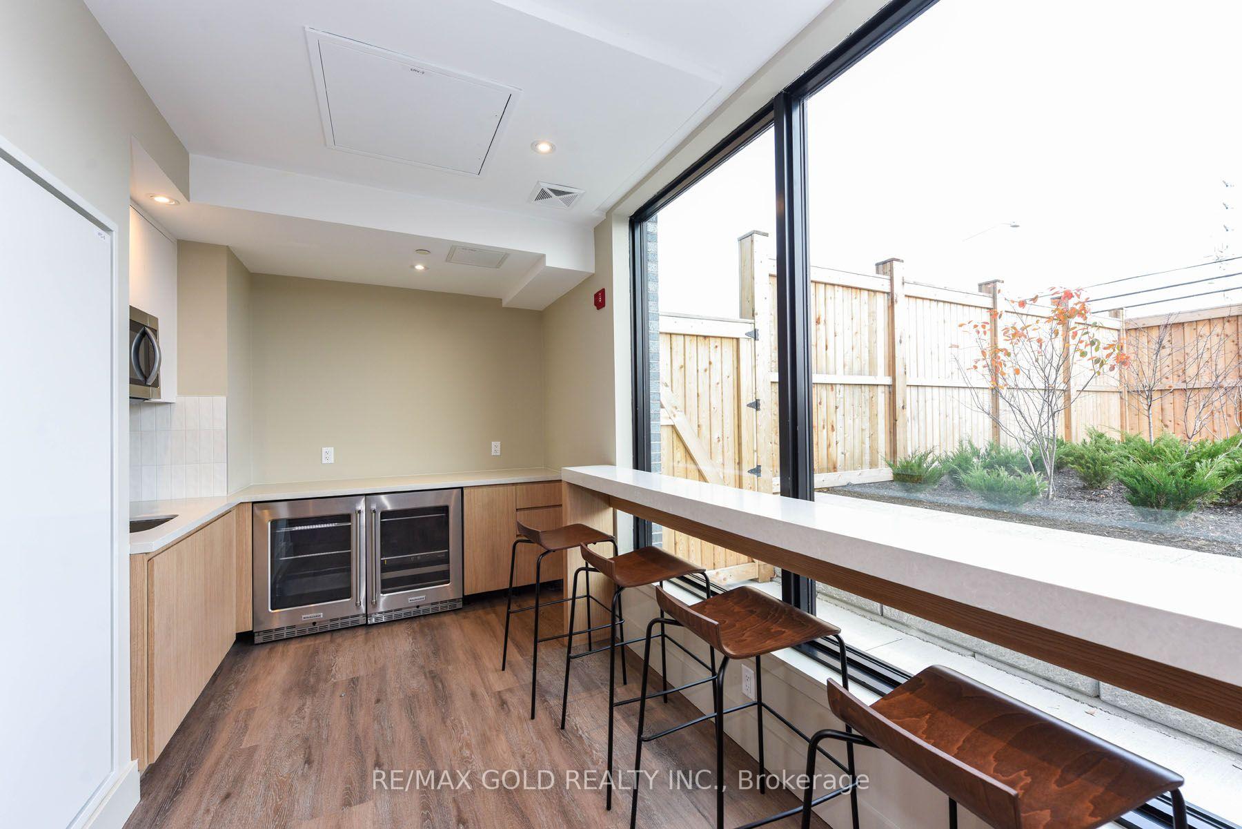 Photo 8 of Unit 514, 1440 Clarriage Court, Milton, Ford — HOMEH