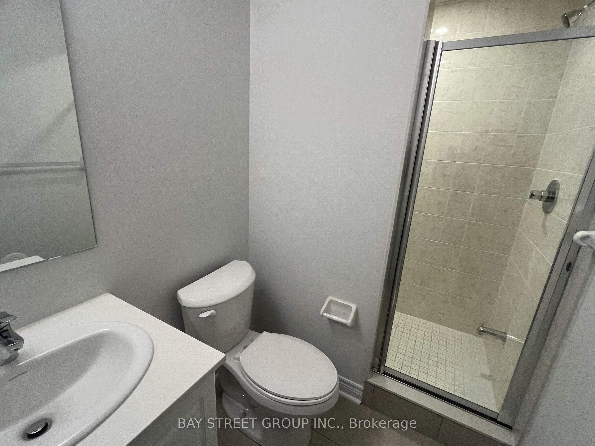 Photo 4 of 26 Robert Eaton Avenue, Markham, Middlefield — HOMEH