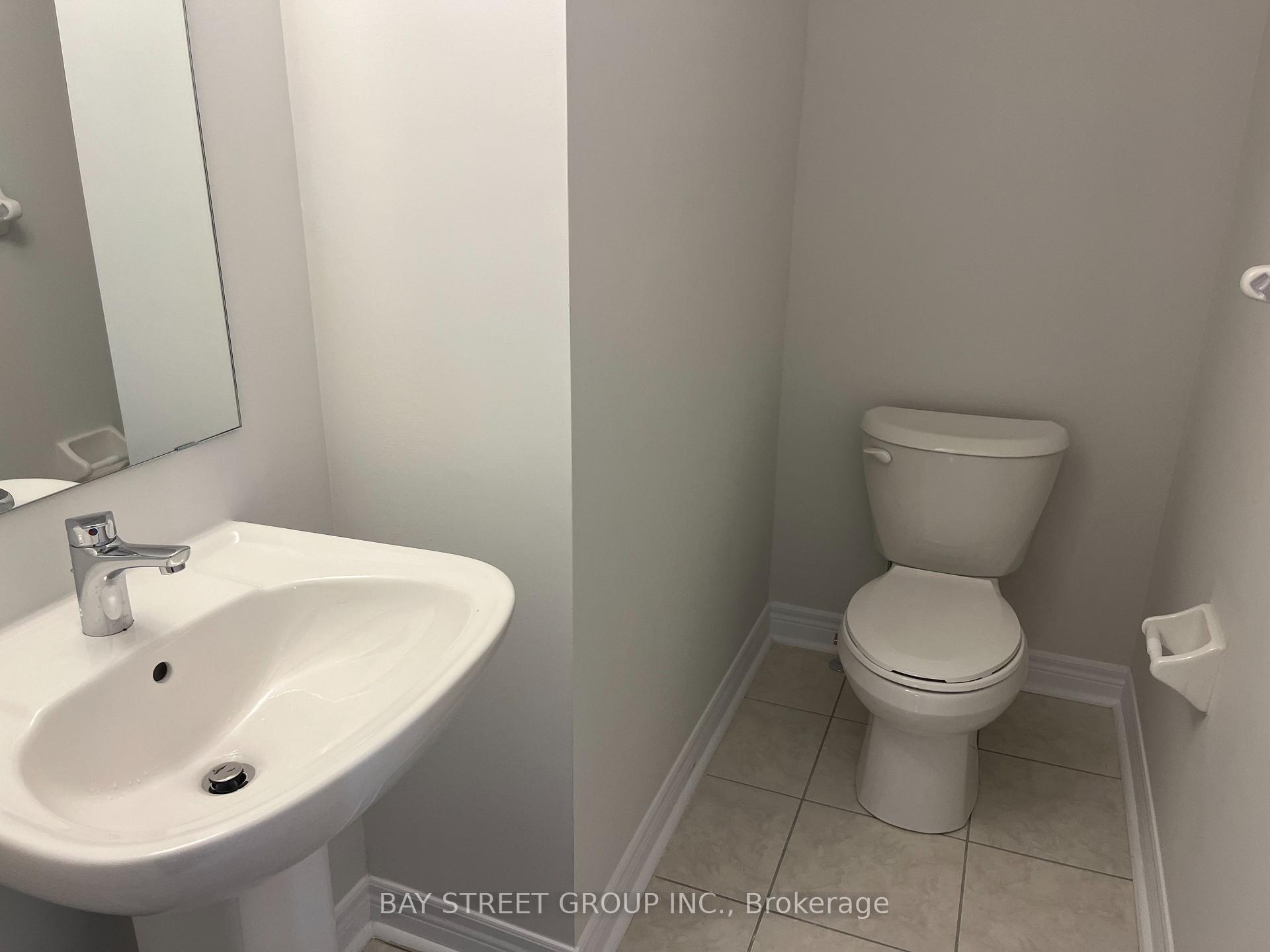 Photo 14 of 26 Robert Eaton Avenue, Markham, Middlefield — HOMEH