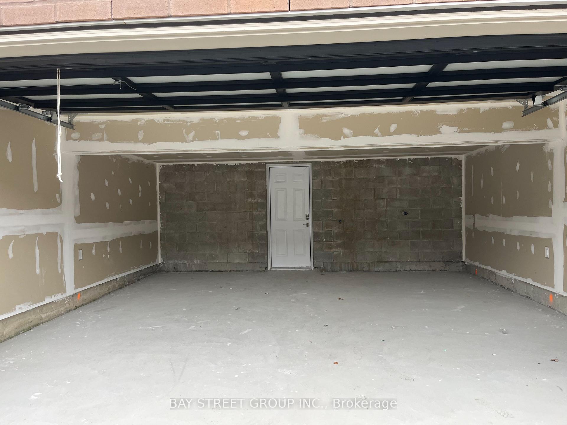 Photo 24 of 26 Robert Eaton Avenue, Markham, Middlefield — HOMEH