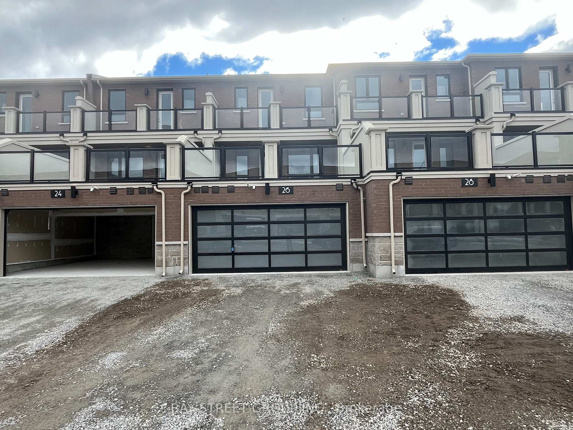 Photo 25 of 26 Robert Eaton Avenue, Markham, Middlefield — HOMEH