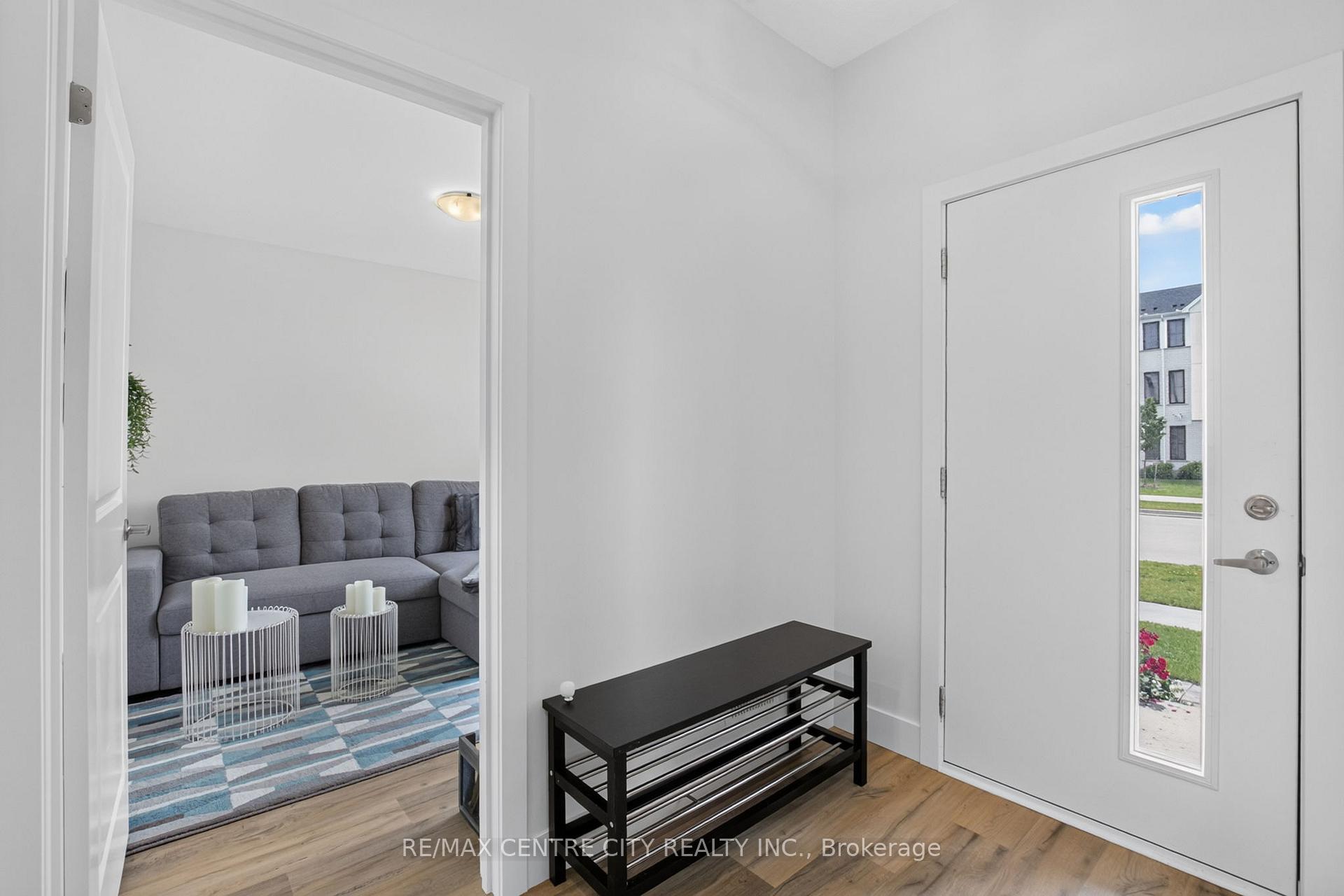 Photo 8 of Unit 56, 1595 Capri Crescent, London, North S — HOMEH