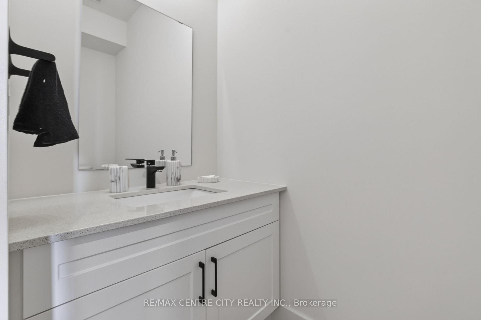 Photo 12 of Unit 56, 1595 Capri Crescent, London, North S — HOMEH