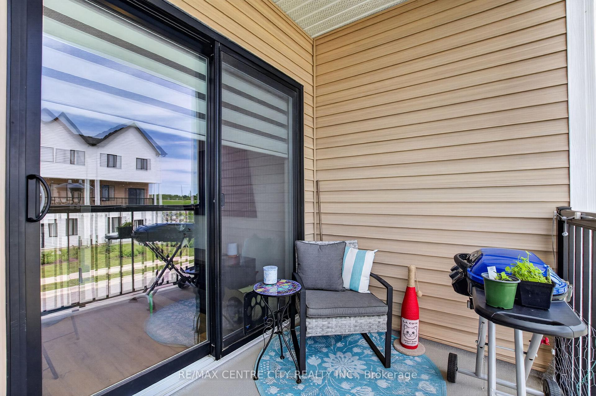 Photo 15 of Unit 56, 1595 Capri Crescent, London, North S — HOMEH