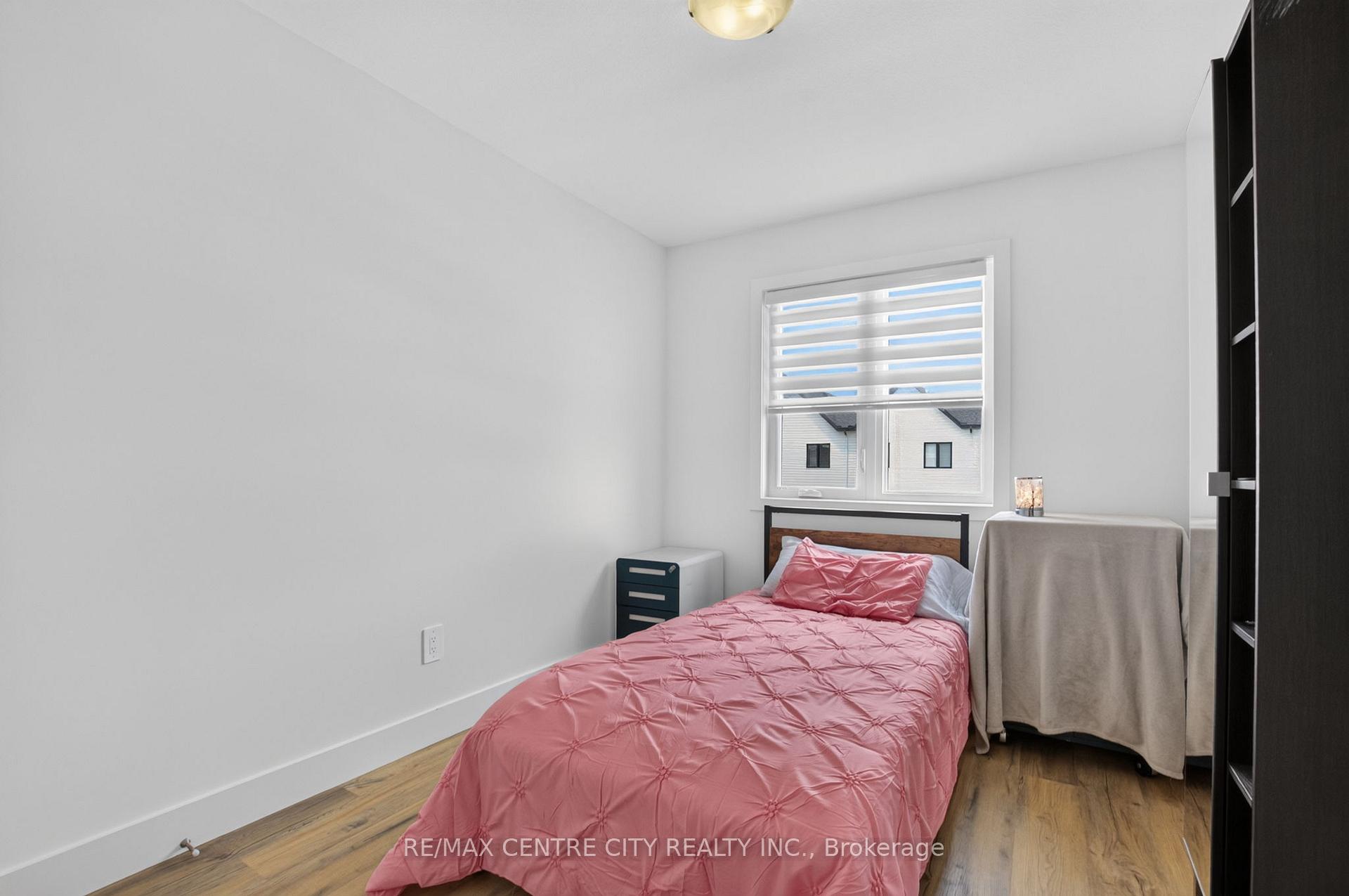 Photo 29 of Unit 56, 1595 Capri Crescent, London, North S — HOMEH
