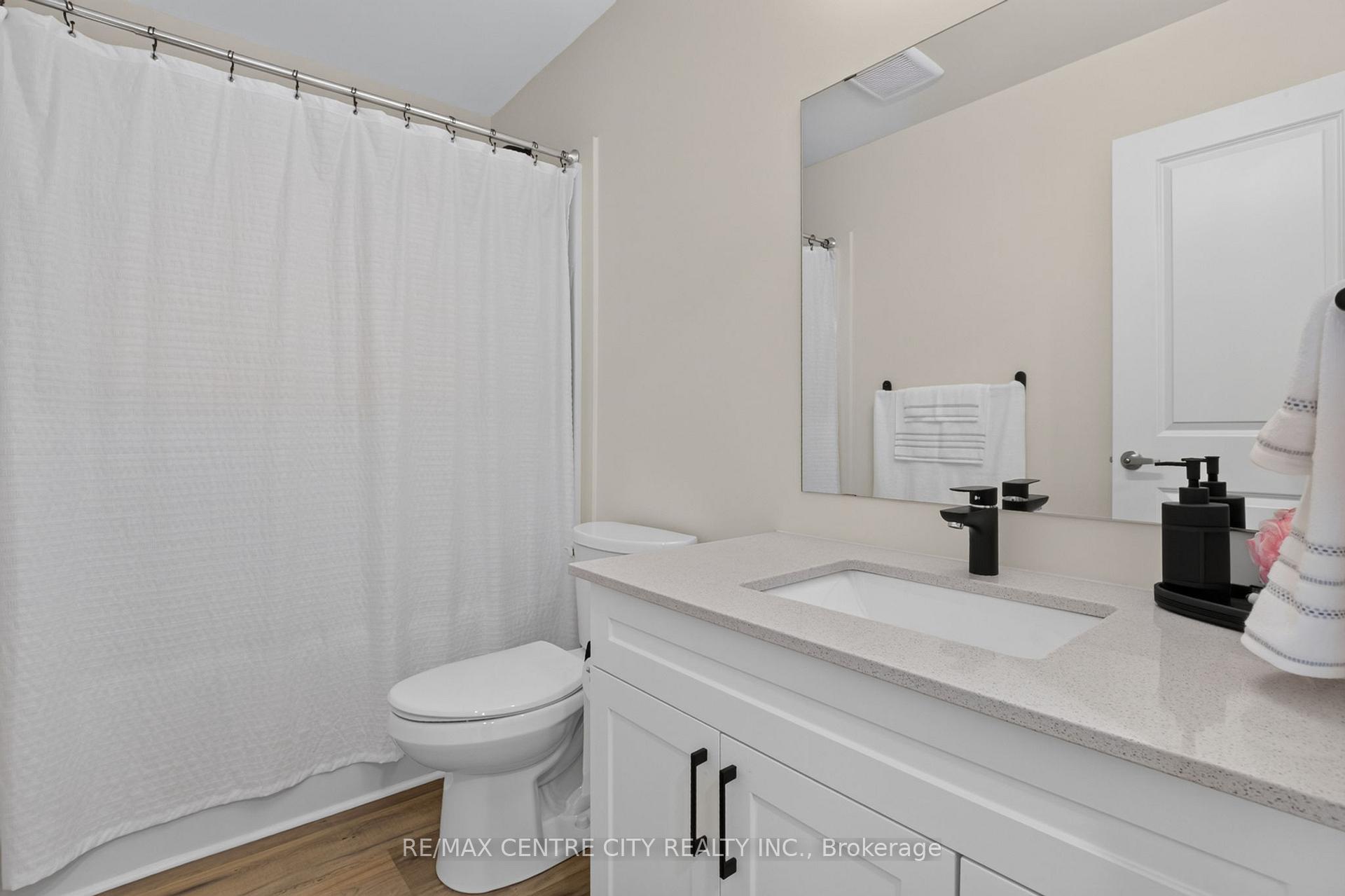 Photo 33 of Unit 56, 1595 Capri Crescent, London, North S — HOMEH