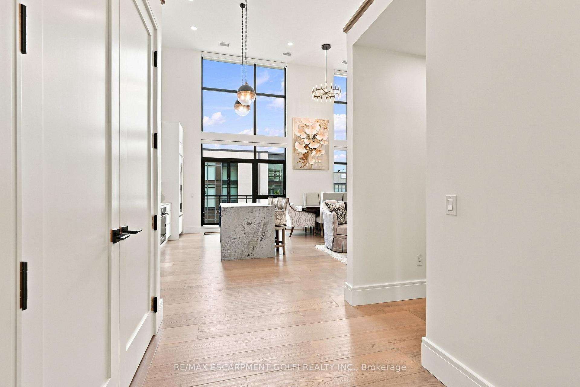 Photo 5 of Unit PH5, 112 King Street E, Hamilton, Beasley — HOMEH