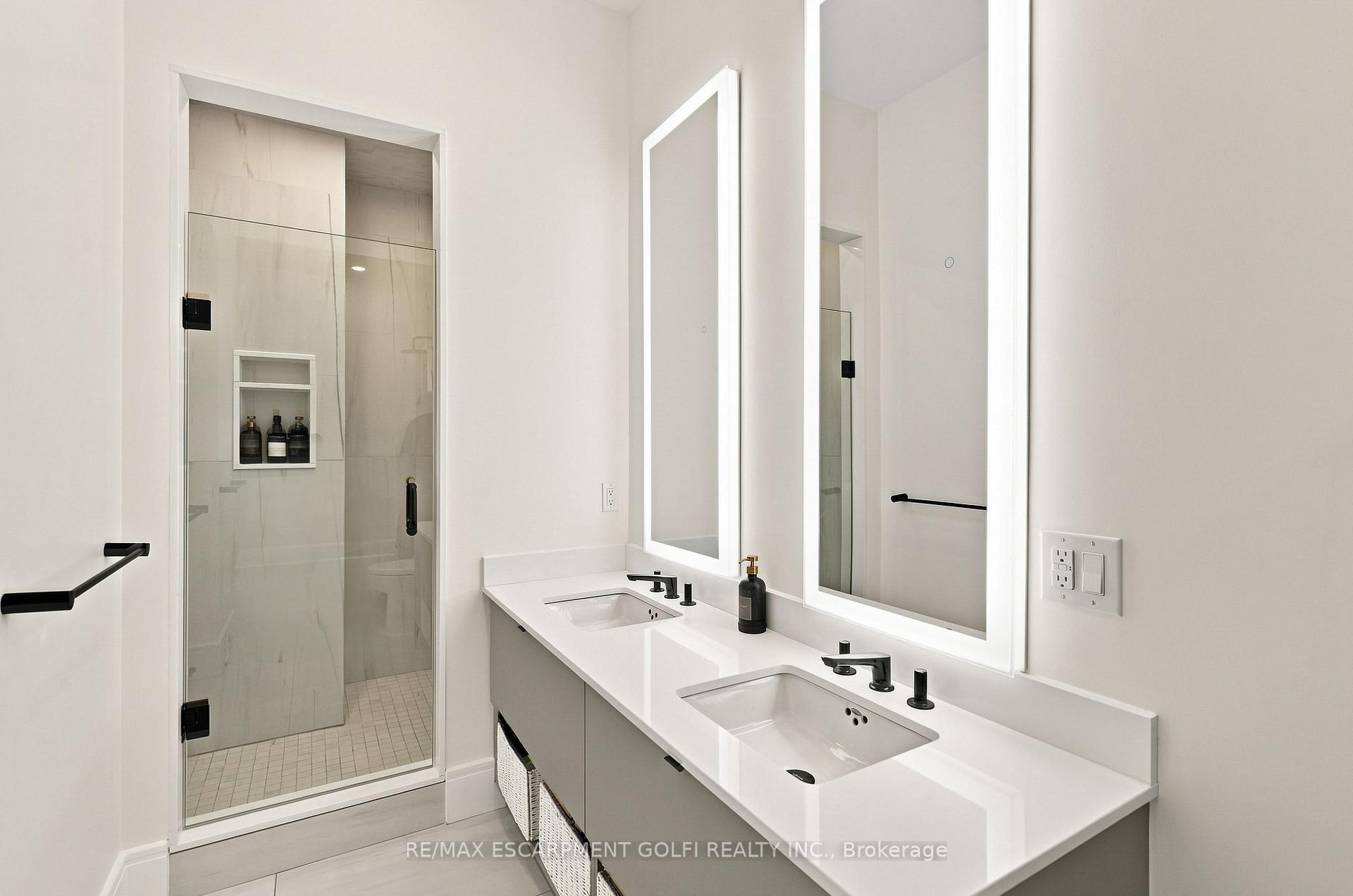 Photo 17 of Unit PH5, 112 King Street E, Hamilton, Beasley — HOMEH