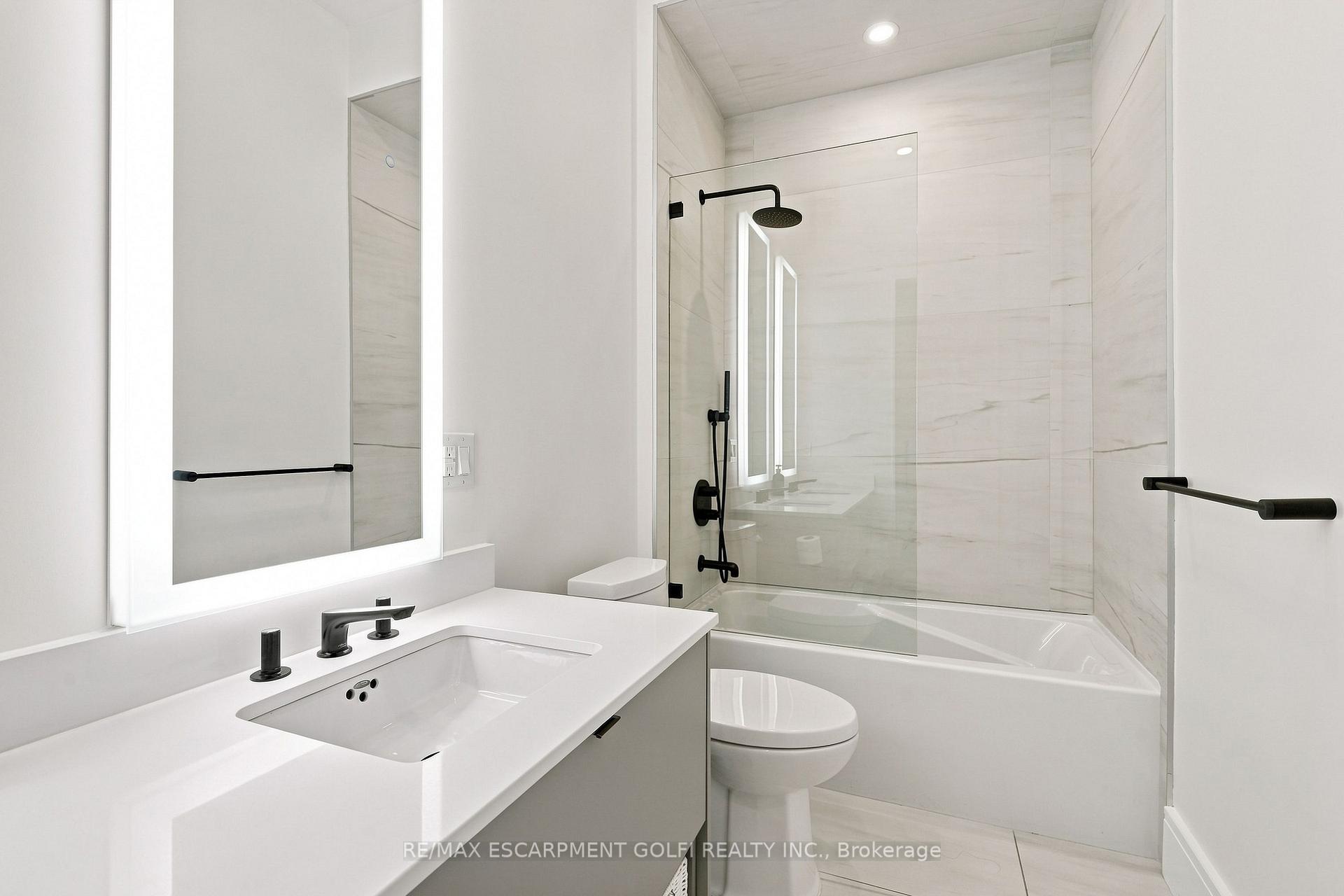 Photo 18 of Unit PH5, 112 King Street E, Hamilton, Beasley — HOMEH