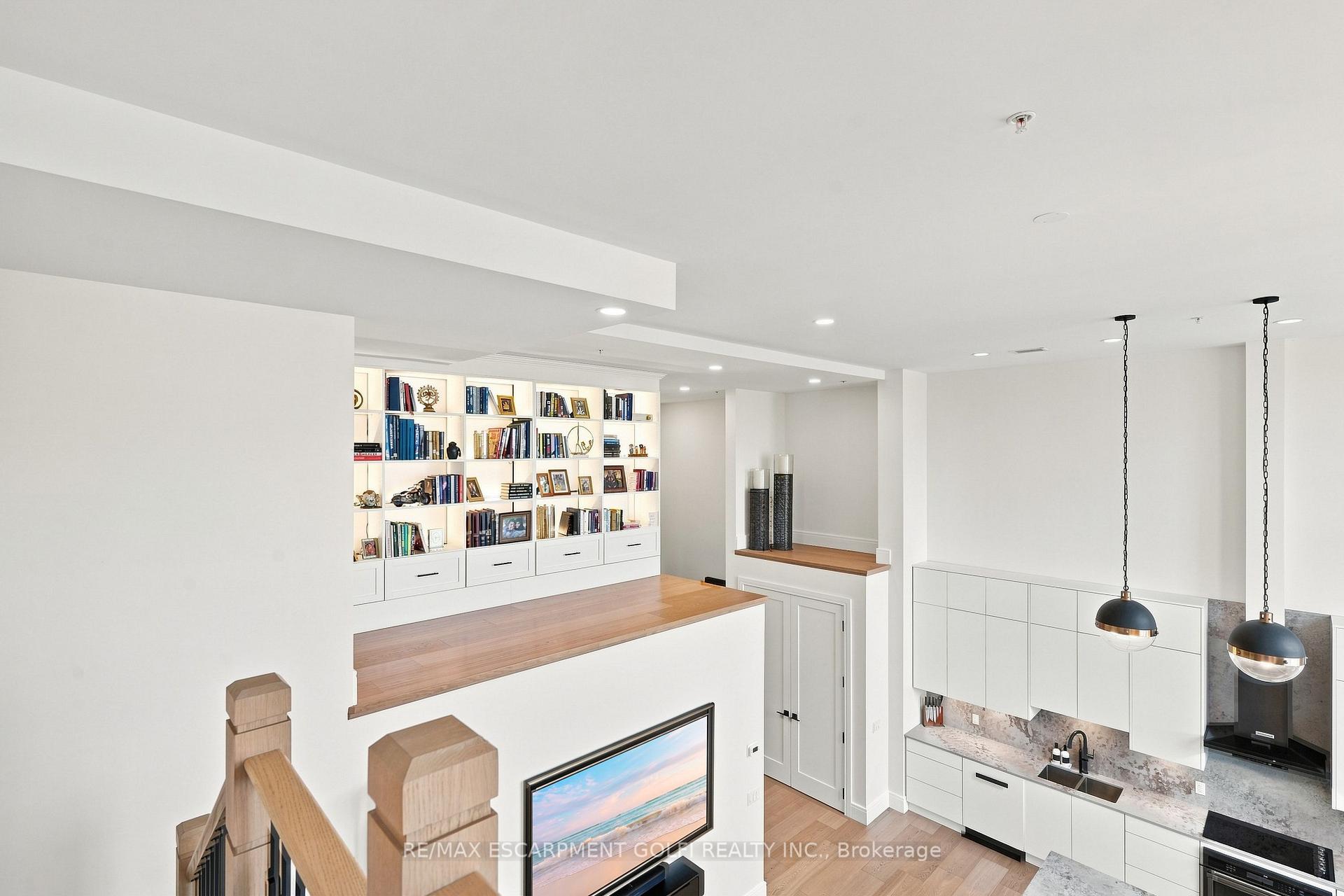 Photo 22 of Unit PH5, 112 King Street E, Hamilton, Beasley — HOMEH