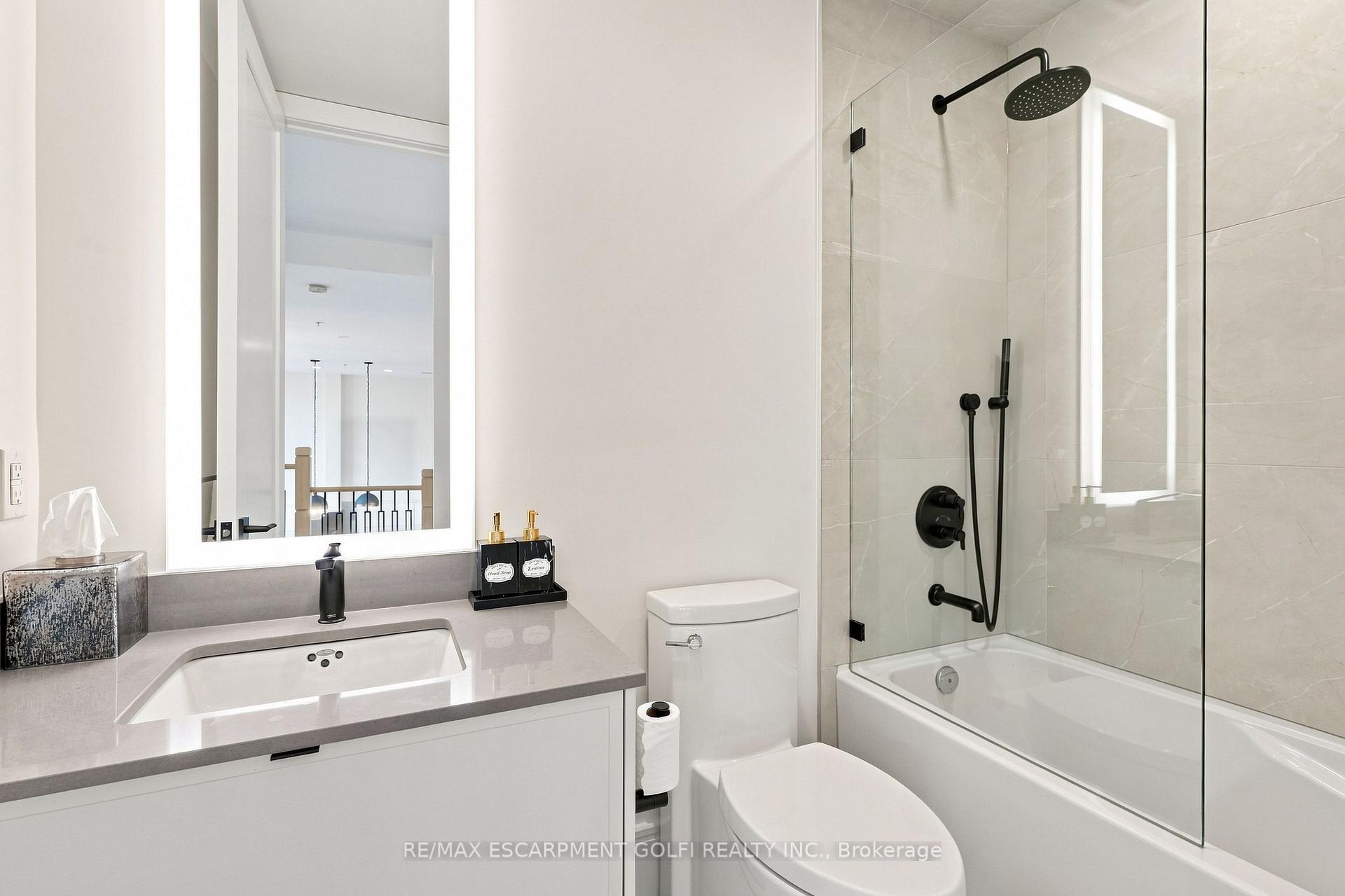 Photo 27 of Unit PH5, 112 King Street E, Hamilton, Beasley — HOMEH