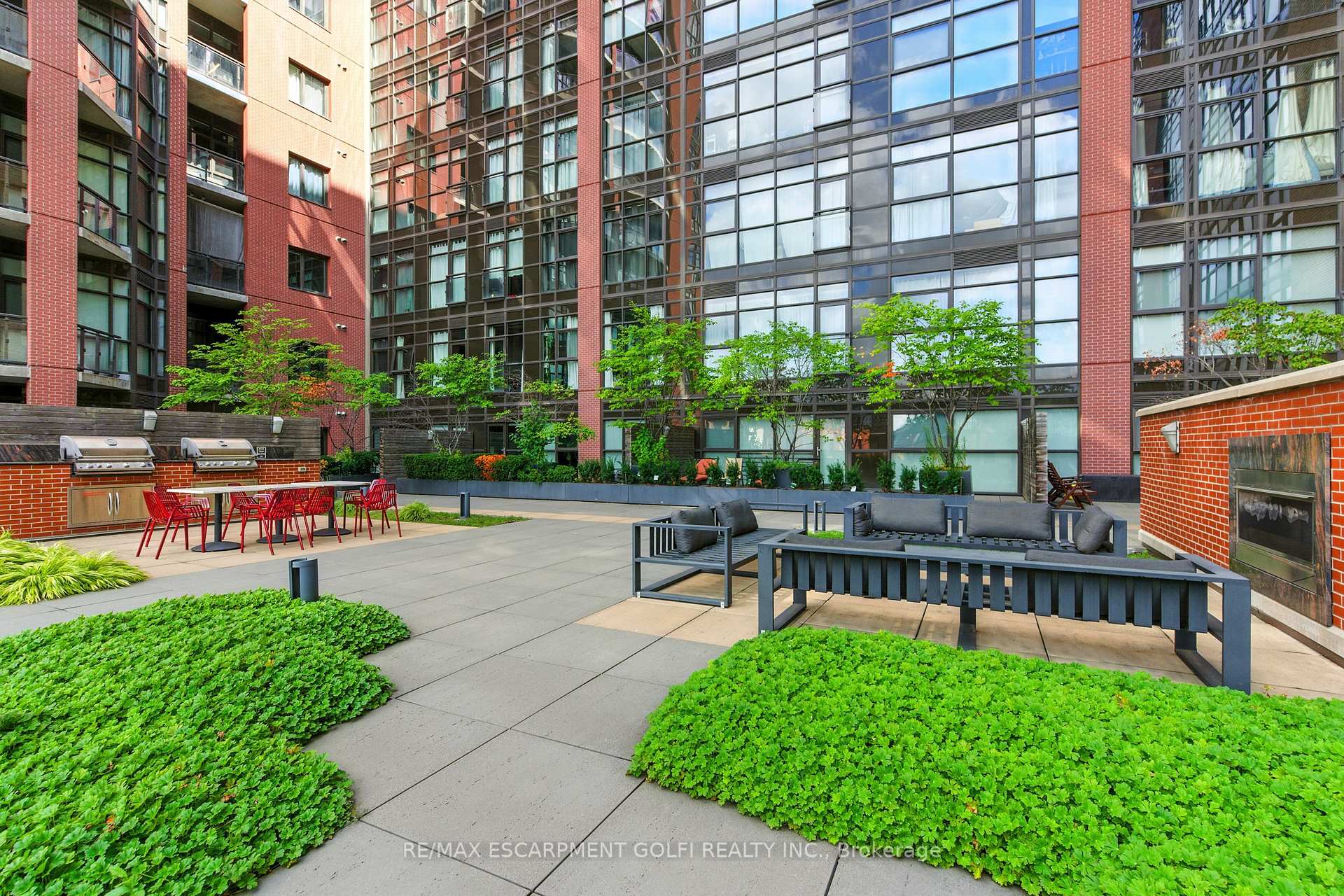 Photo 35 of Unit PH5, 112 King Street E, Hamilton, Beasley — HOMEH