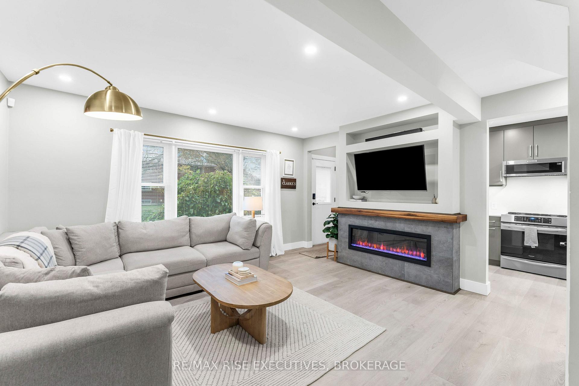 Photo 4 of 333 Palace Road, Kingston, Central City East — HOMEH
