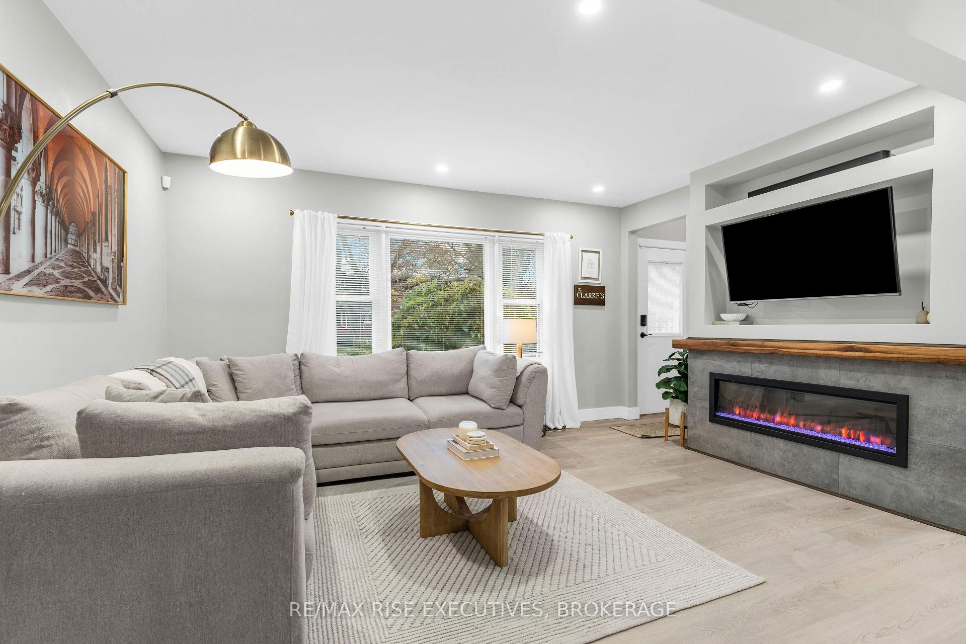 Photo 5 of 333 Palace Road, Kingston, Central City East — HOMEH
