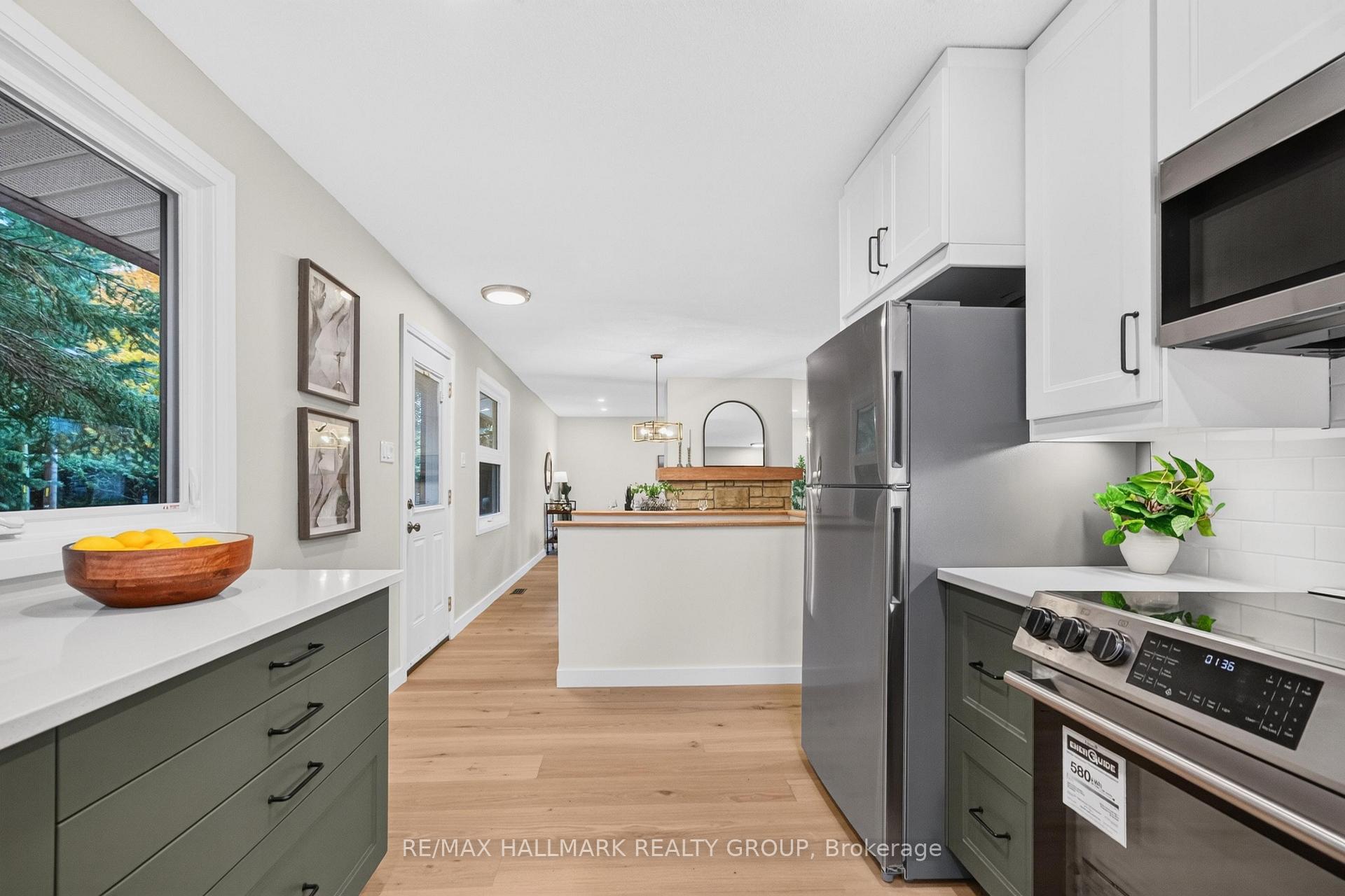 Photo 12 of 9 Cleadon Drive, Ottawa, Crystal Beach — HOMEH