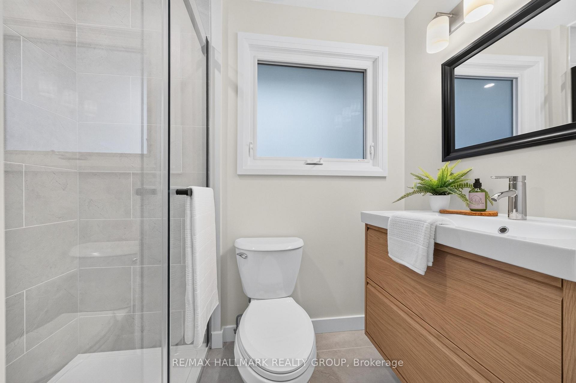 Photo 17 of 9 Cleadon Drive, Ottawa, Crystal Beach — HOMEH