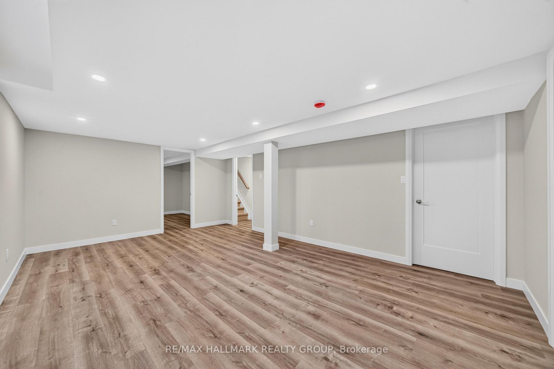 Photo 25 of 9 Cleadon Drive, Ottawa, Crystal Beach — HOMEH