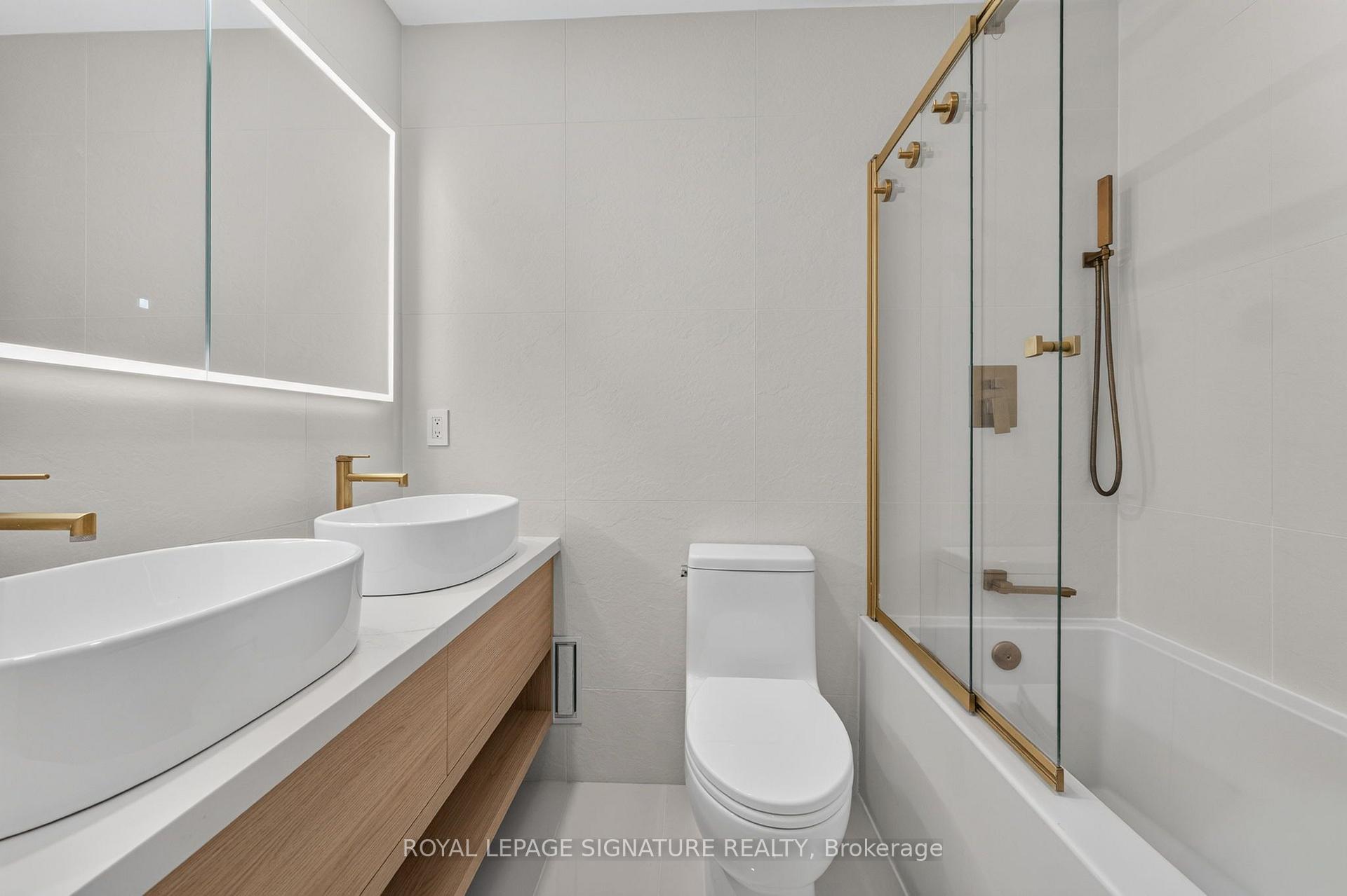 Photo 12 of Unit 706, 33 Shore Breeze Drive, Etobicoke, Mimico — HOMEH