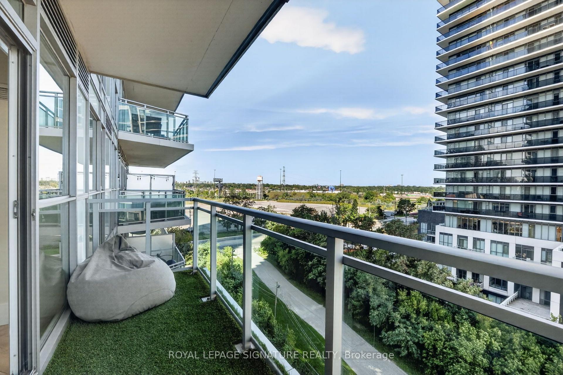 Photo 20 of Unit 706, 33 Shore Breeze Drive, Etobicoke, Mimico — HOMEH