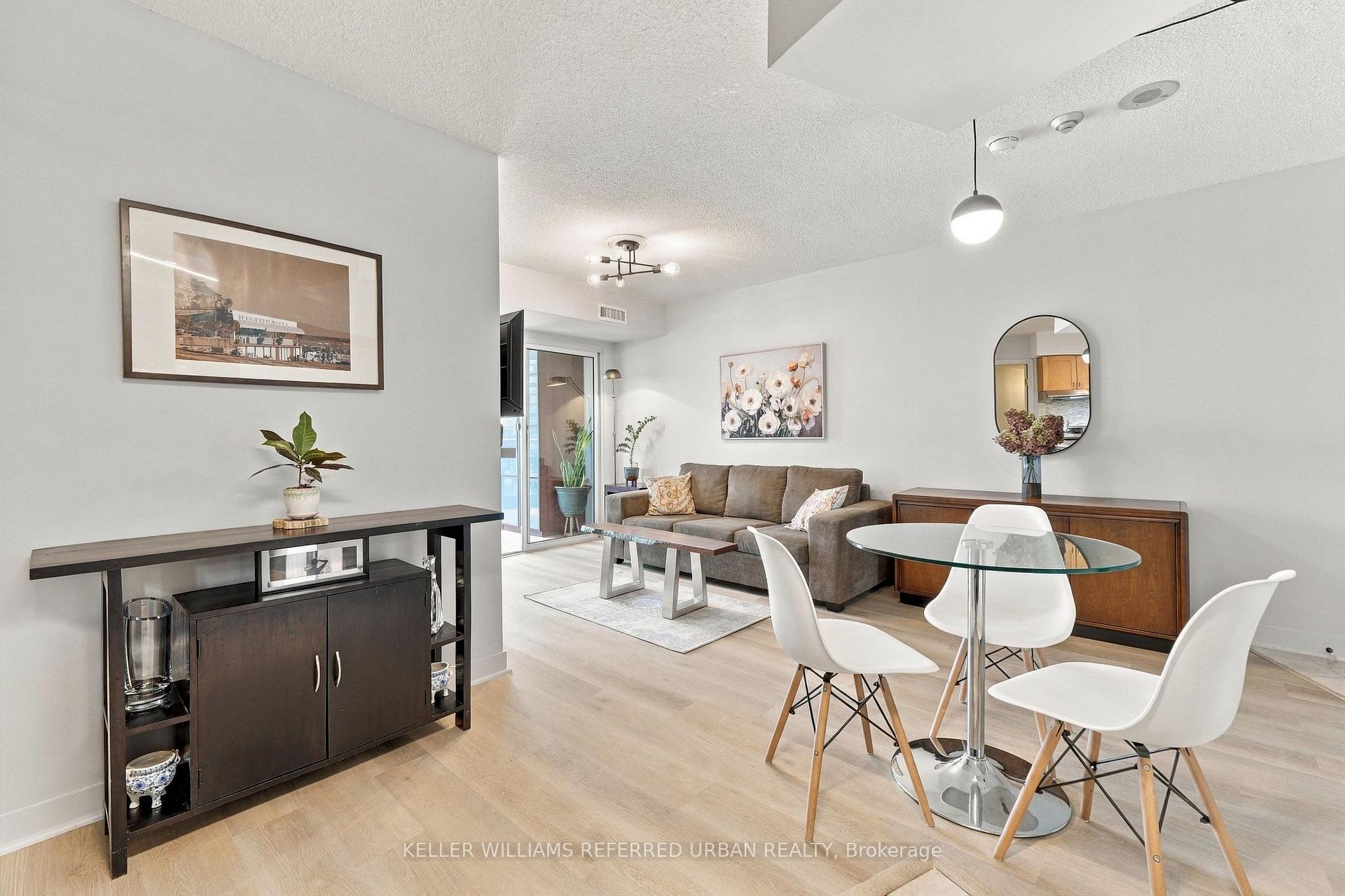 Photo 10 of Unit 1102, 650 Queens Quay W, Toronto, Niagara — HOMEH