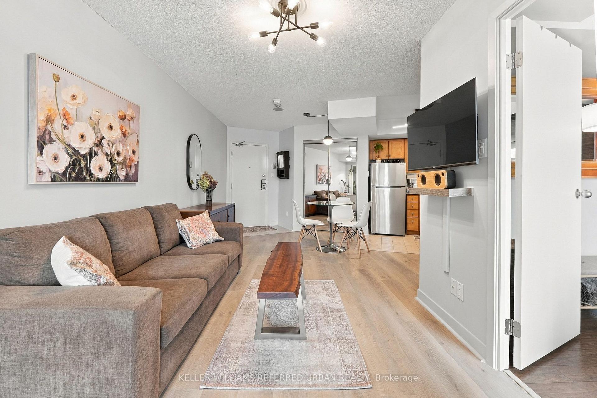 Photo 13 of Unit 1102, 650 Queens Quay W, Toronto, Niagara — HOMEH