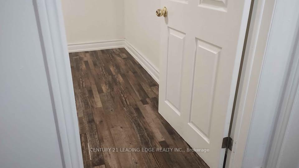 Photo 7 of 8 Morton Way, Brampton, Fletcher's West — HOMEH