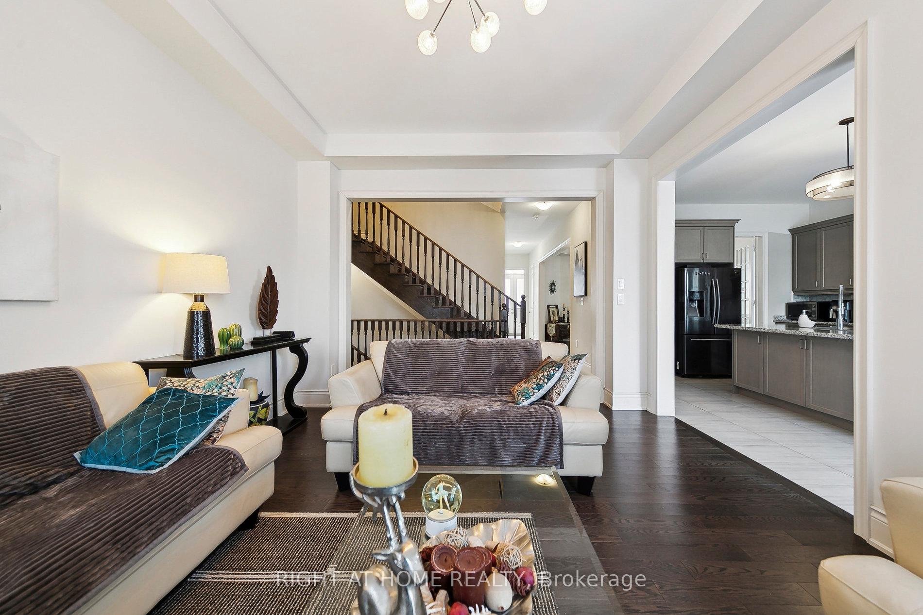 Photo 13 of 247 Humphrey Street, Hamilton, Waterdown — HOMEH