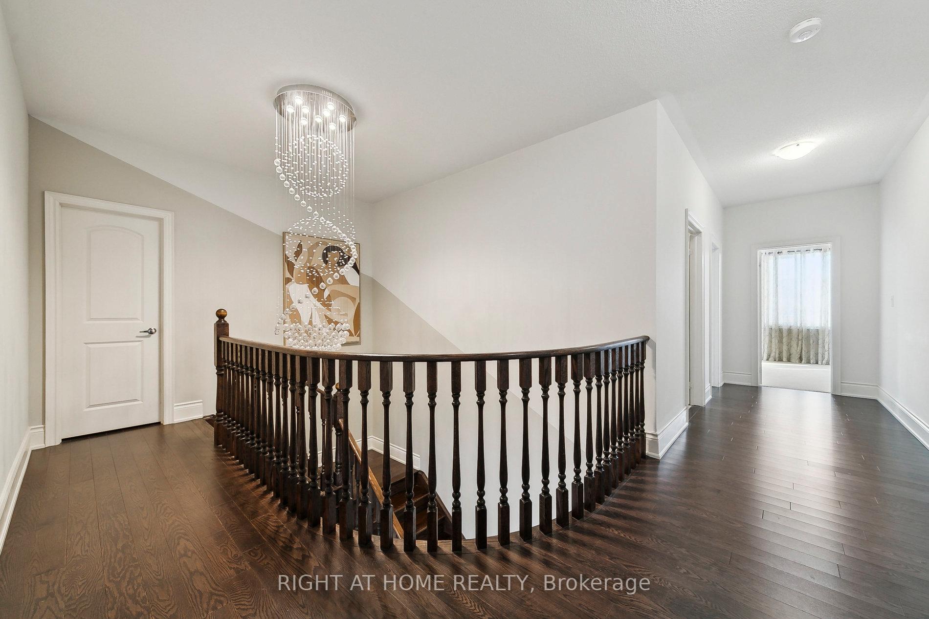 Photo 19 of 247 Humphrey Street, Hamilton, Waterdown — HOMEH