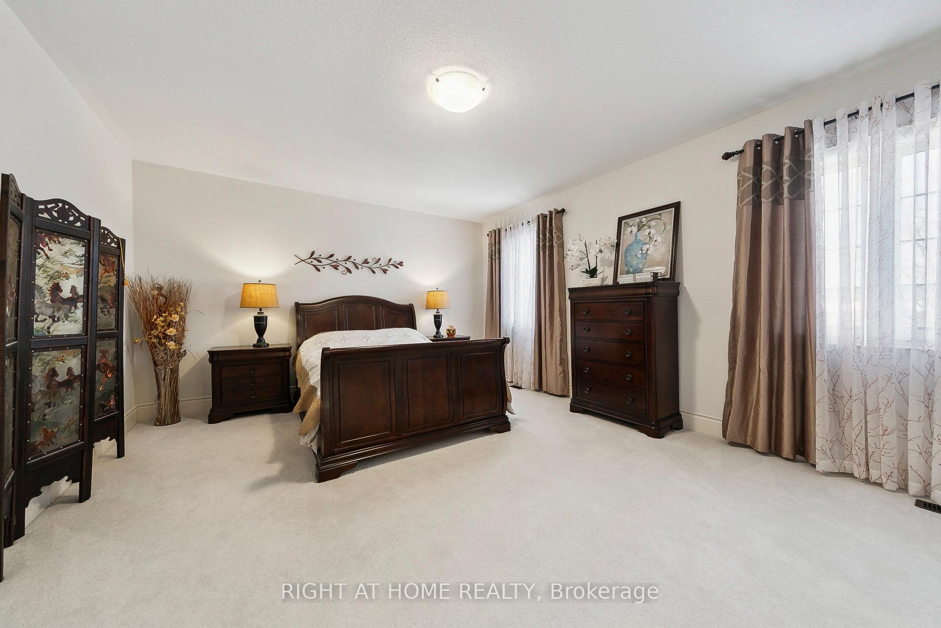 Photo 20 of 247 Humphrey Street, Hamilton, Waterdown — HOMEH