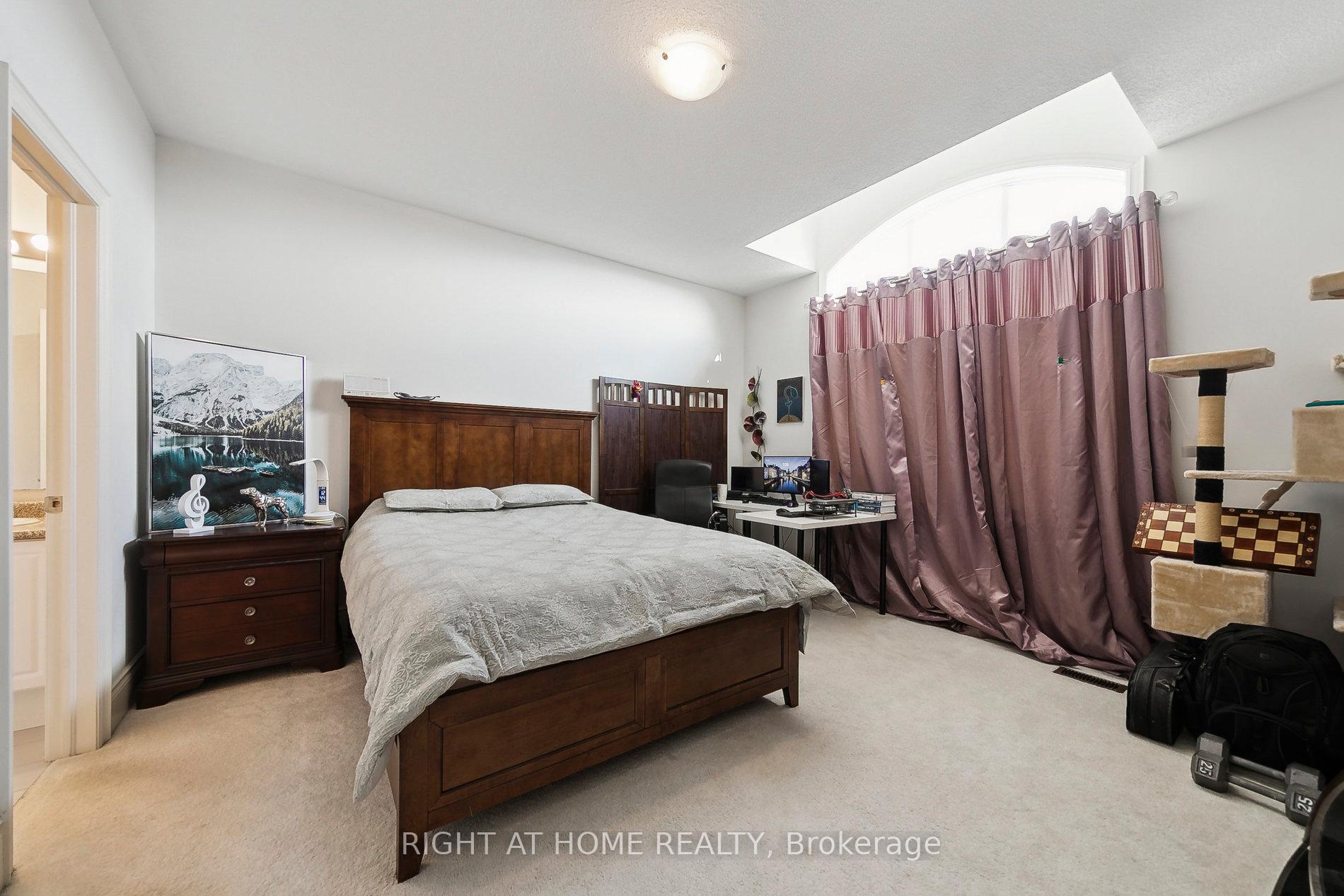 Photo 25 of 247 Humphrey Street, Hamilton, Waterdown — HOMEH