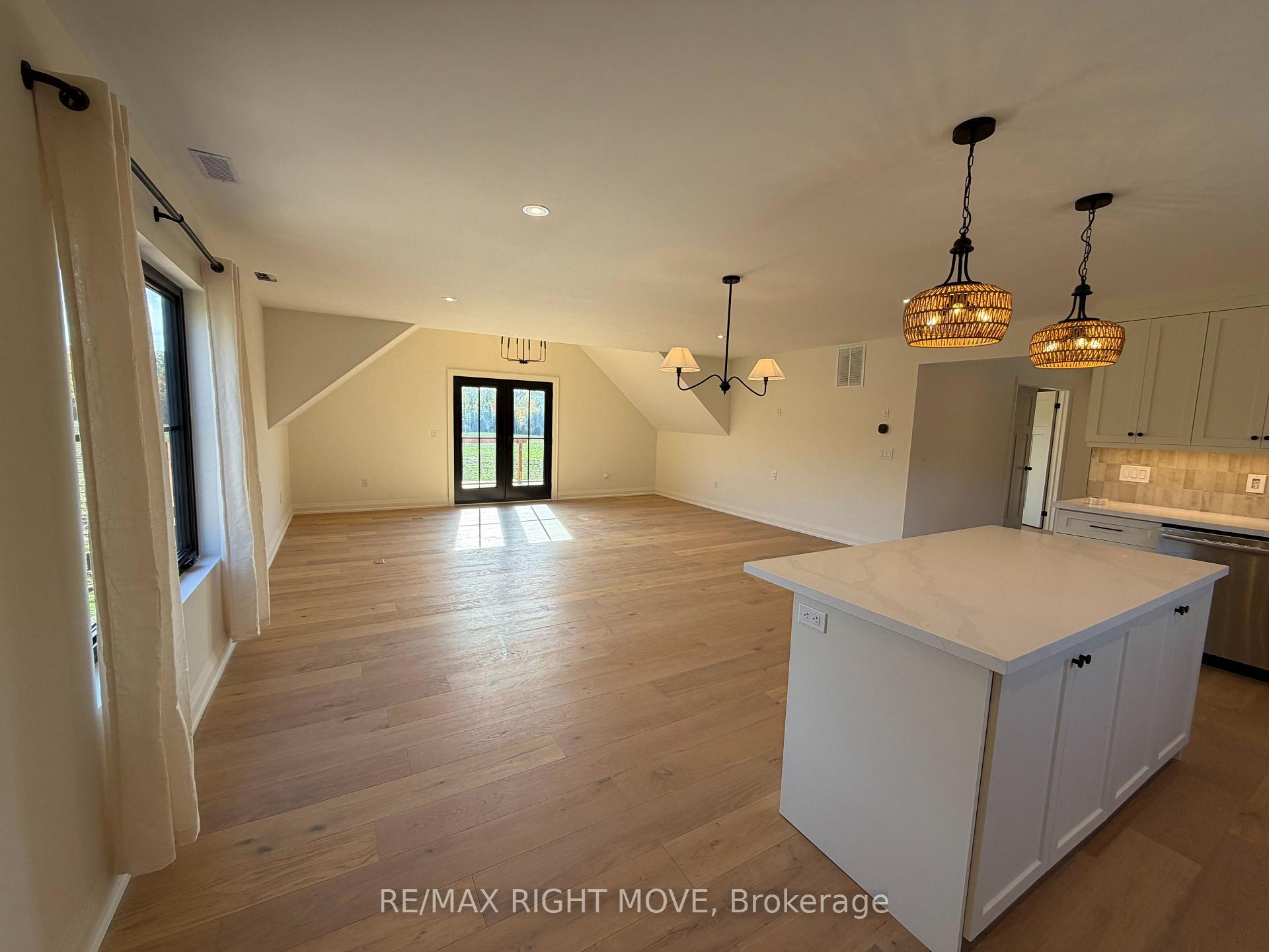 Photo 5 of 2407 3 Line N, Oro-Medonte, Rural Oro-Medonte — HOMEH