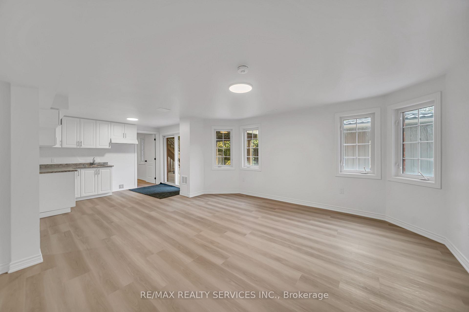 Photo 39 of 82 Dunvegan Crescent, Brampton, Fletcher's Meadow — HOMEH
