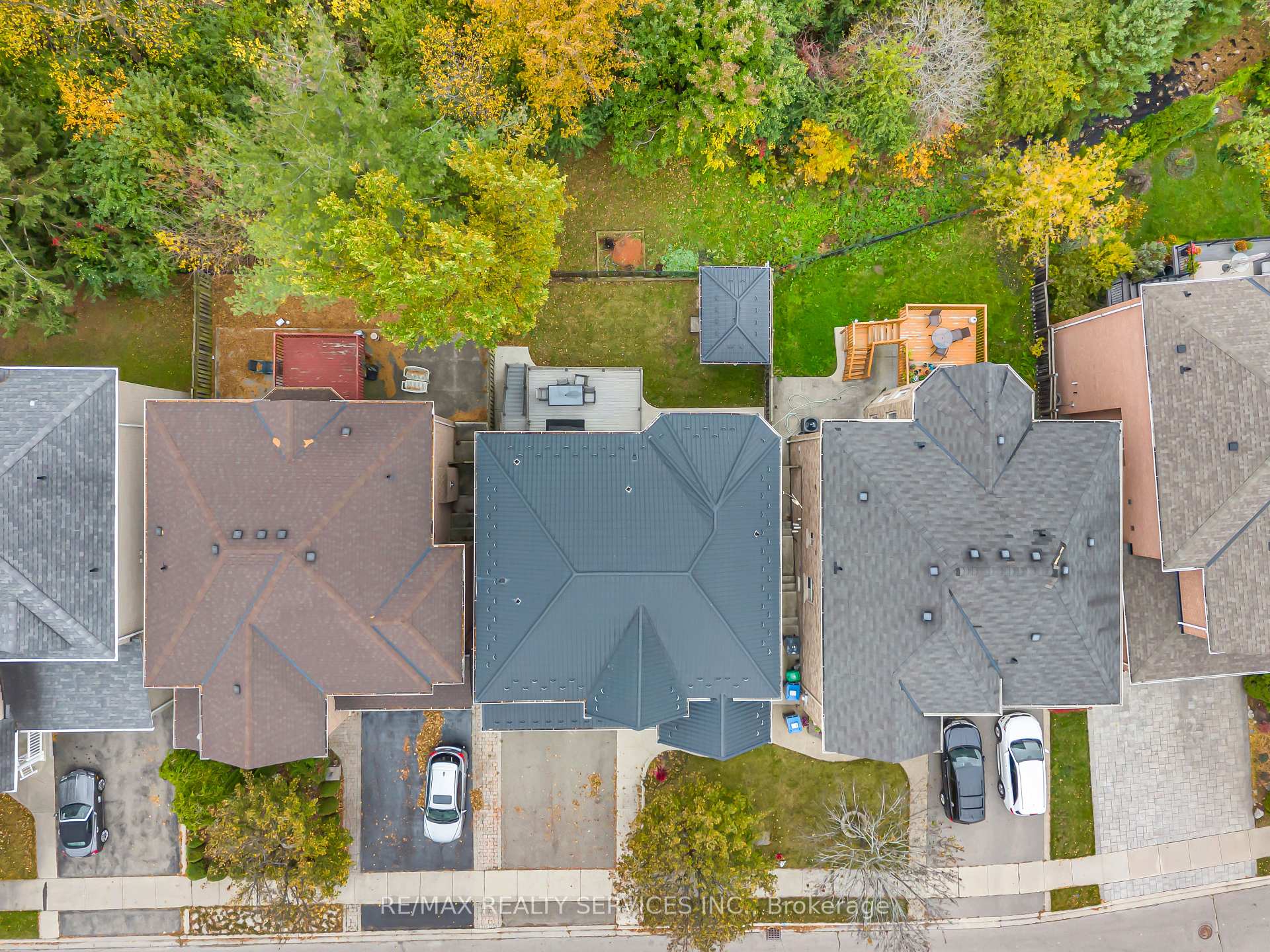 Photo 48 of 82 Dunvegan Crescent, Brampton, Fletcher's Meadow — HOMEH