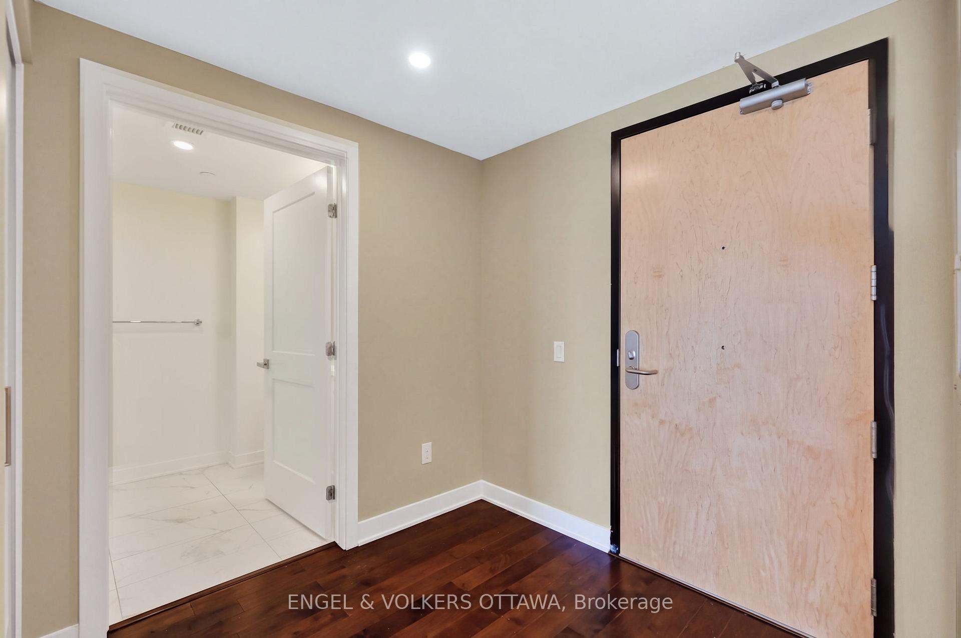 Photo 3 of Unit 2104, 340 Queen Street, Ottawa, Ottawa Centre — HOMEH
