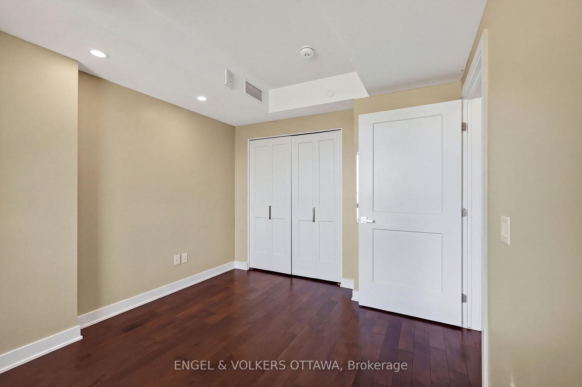 Photo 17 of Unit 2104, 340 Queen Street, Ottawa, Ottawa Centre — HOMEH