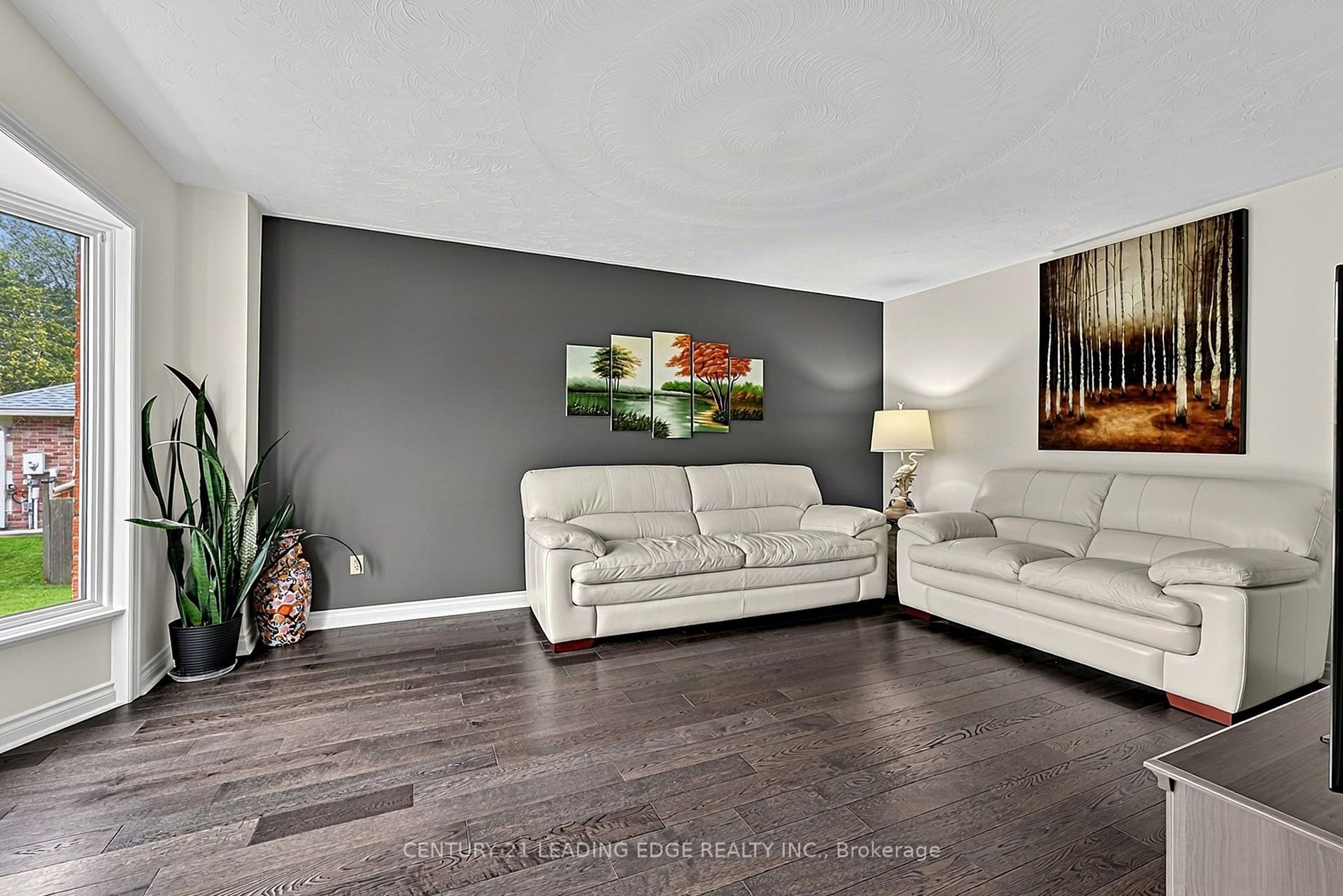Photo 9 of 48 Broadview Avenue, Georgina, Historic Lakeshore Communities — HOMEH