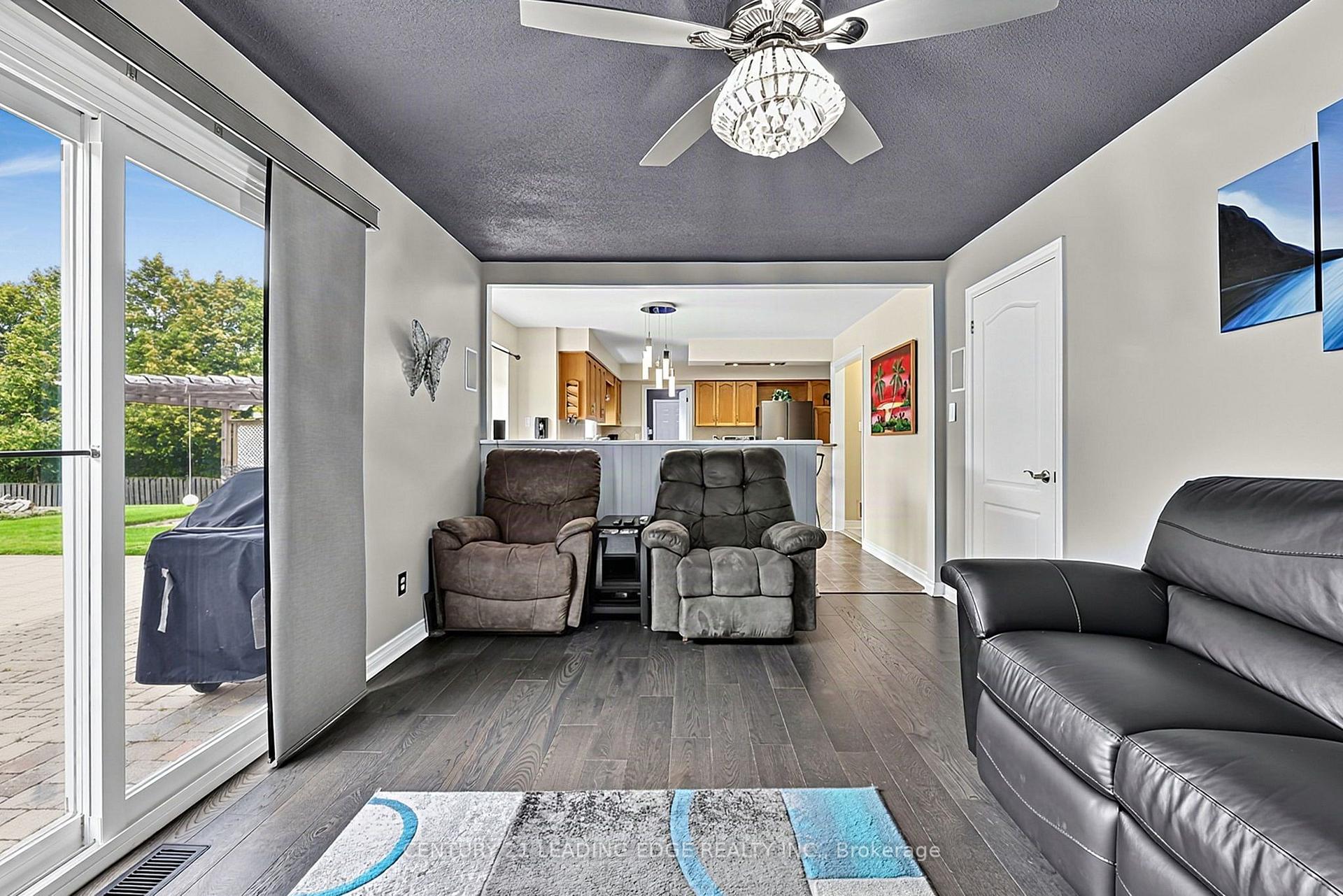 Photo 18 of 48 Broadview Avenue, Georgina, Historic Lakeshore Communities — HOMEH