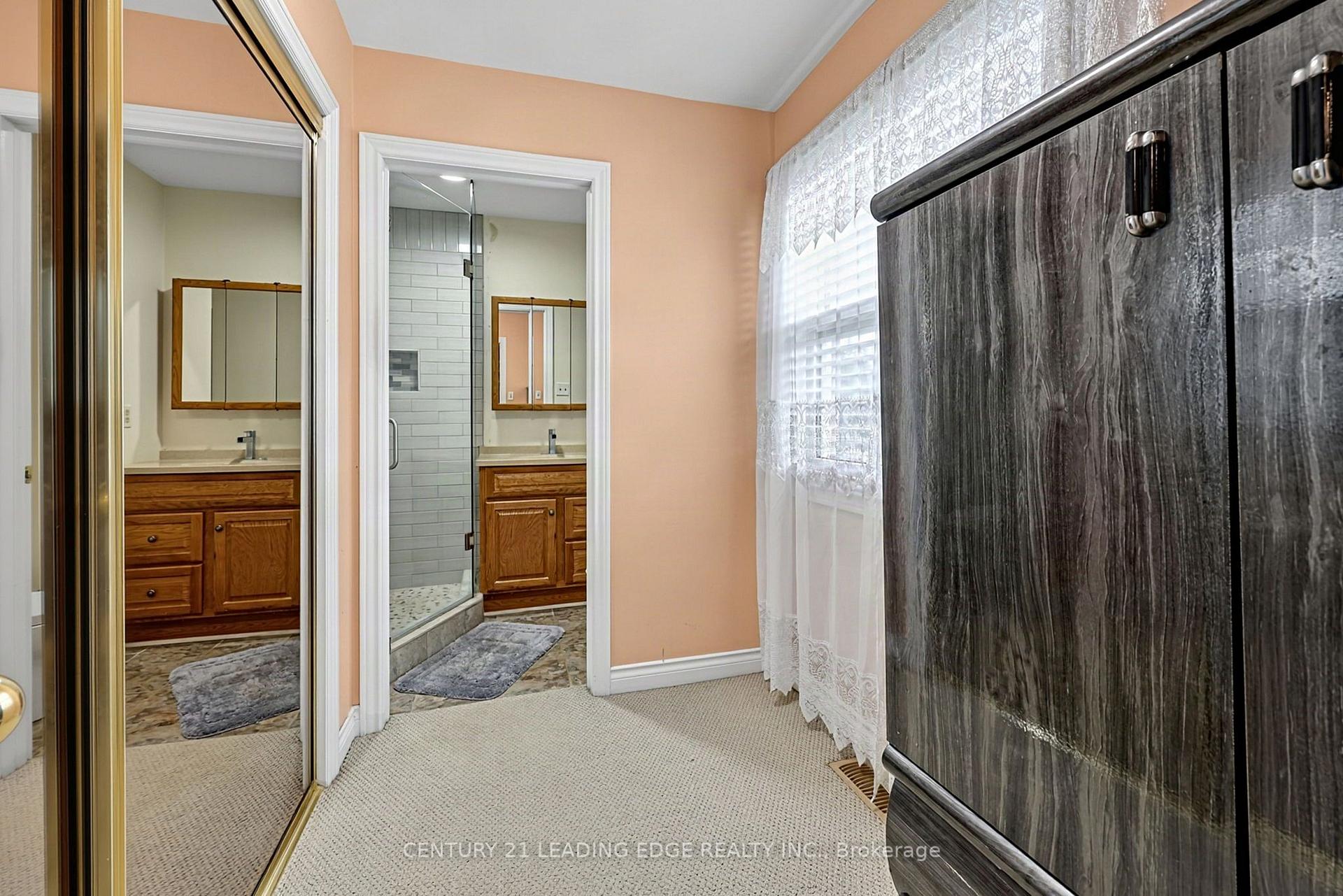 Photo 25 of 48 Broadview Avenue, Georgina, Historic Lakeshore Communities — HOMEH