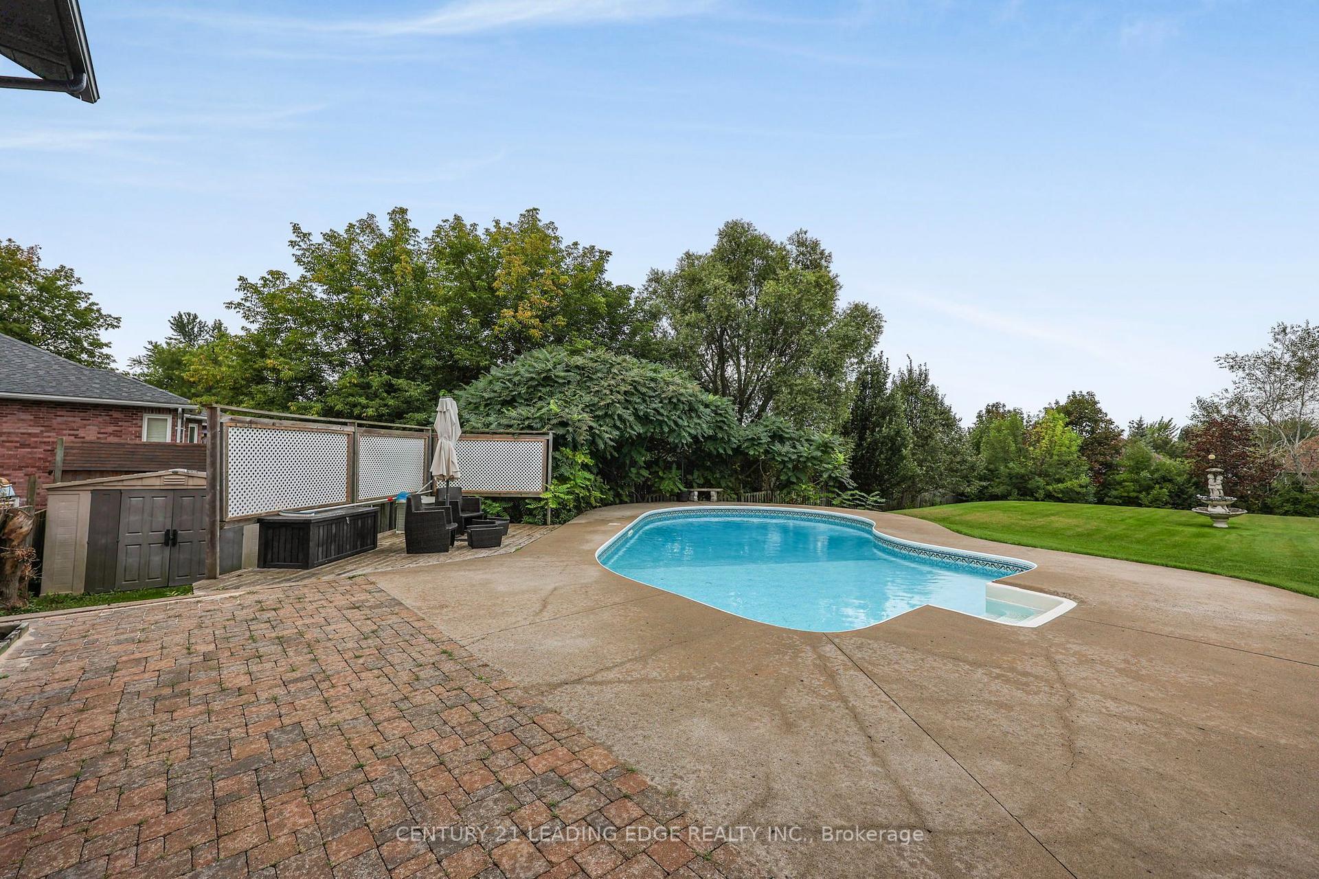 Photo 35 of 48 Broadview Avenue, Georgina, Historic Lakeshore Communities — HOMEH