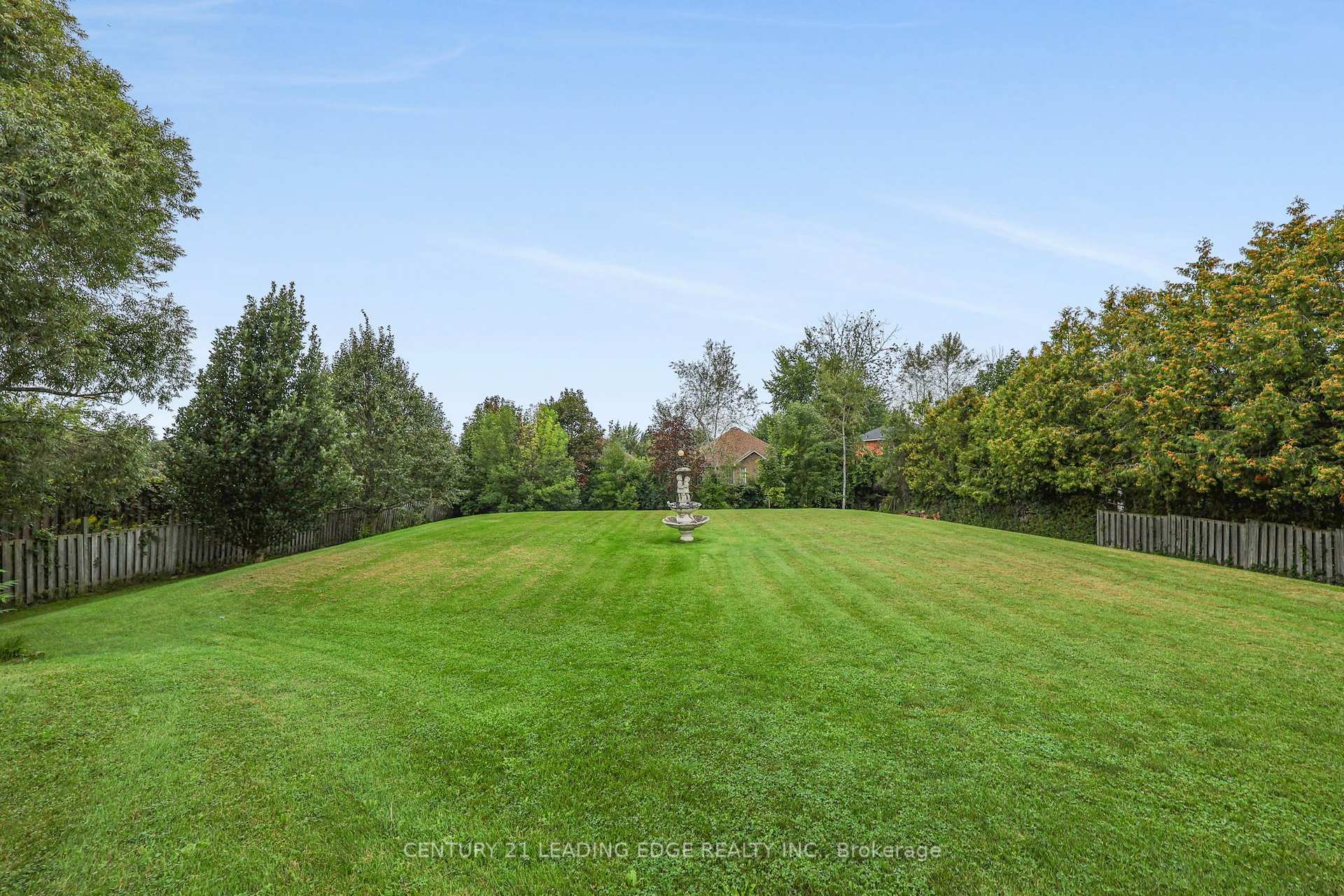 Photo 37 of 48 Broadview Avenue, Georgina, Historic Lakeshore Communities — HOMEH