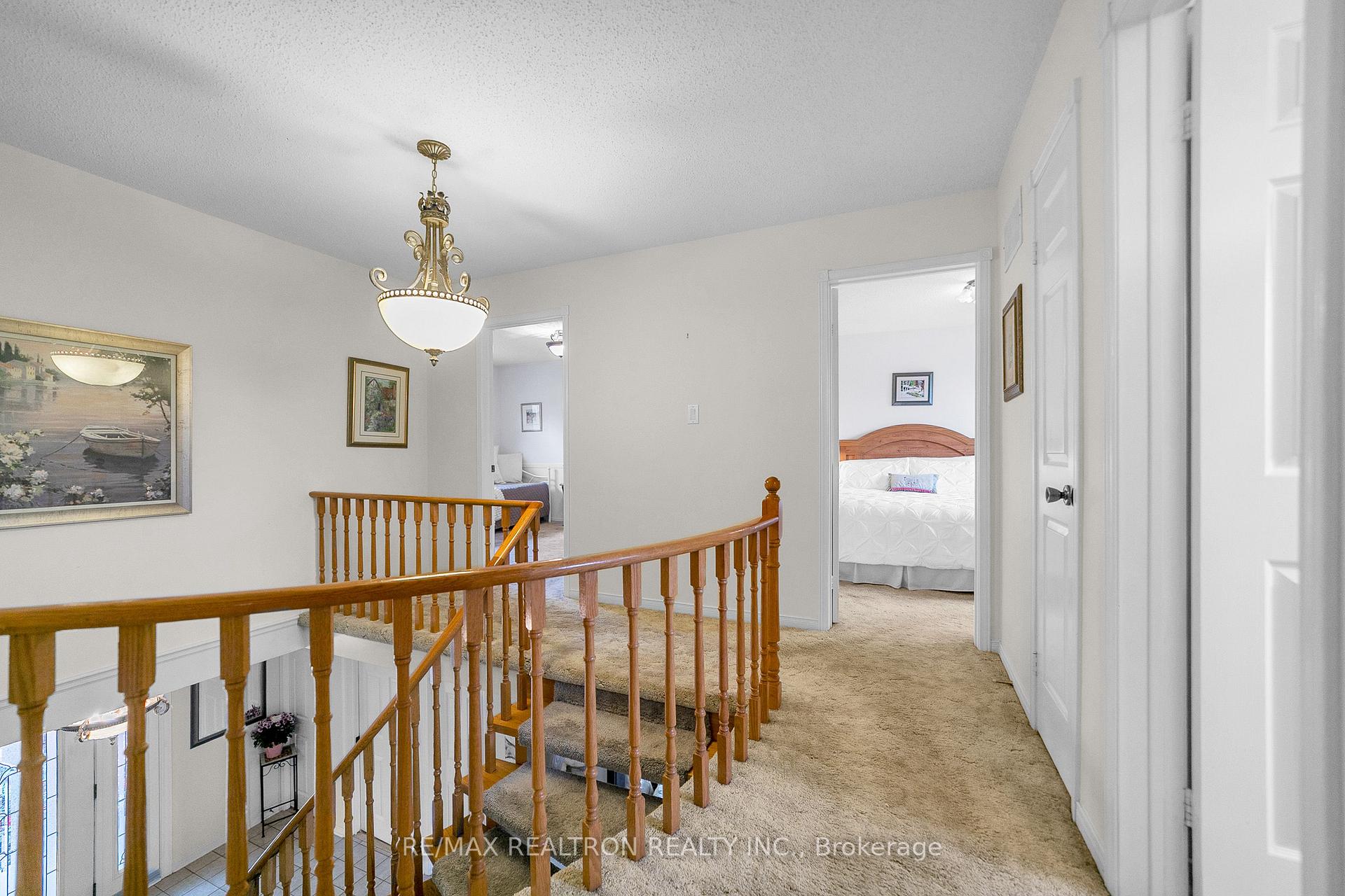Photo 24 of 114 Golf Links Drive S, Aurora, Aurora Highlands — HOMEH