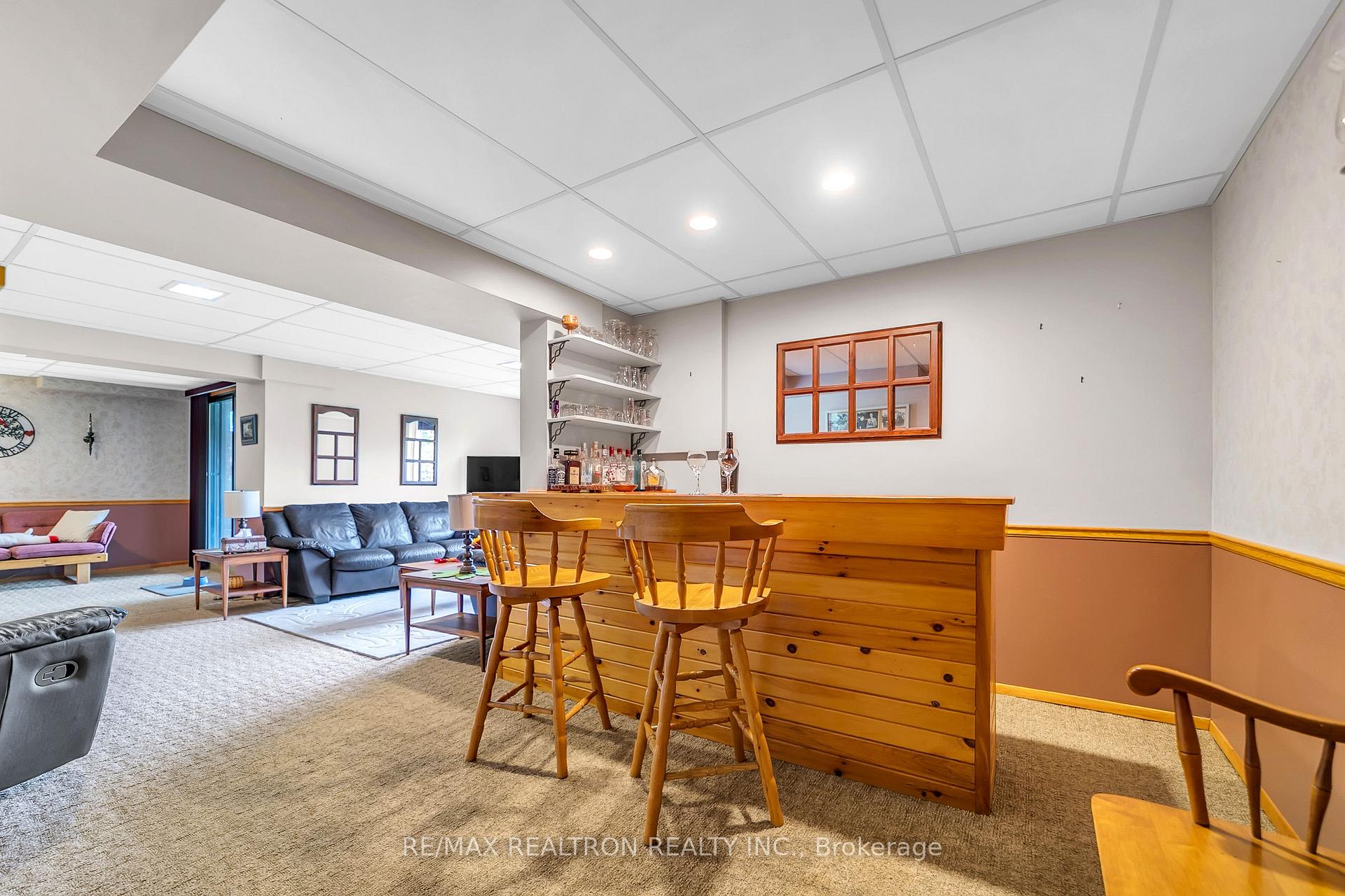 Photo 38 of 114 Golf Links Drive S, Aurora, Aurora Highlands — HOMEH