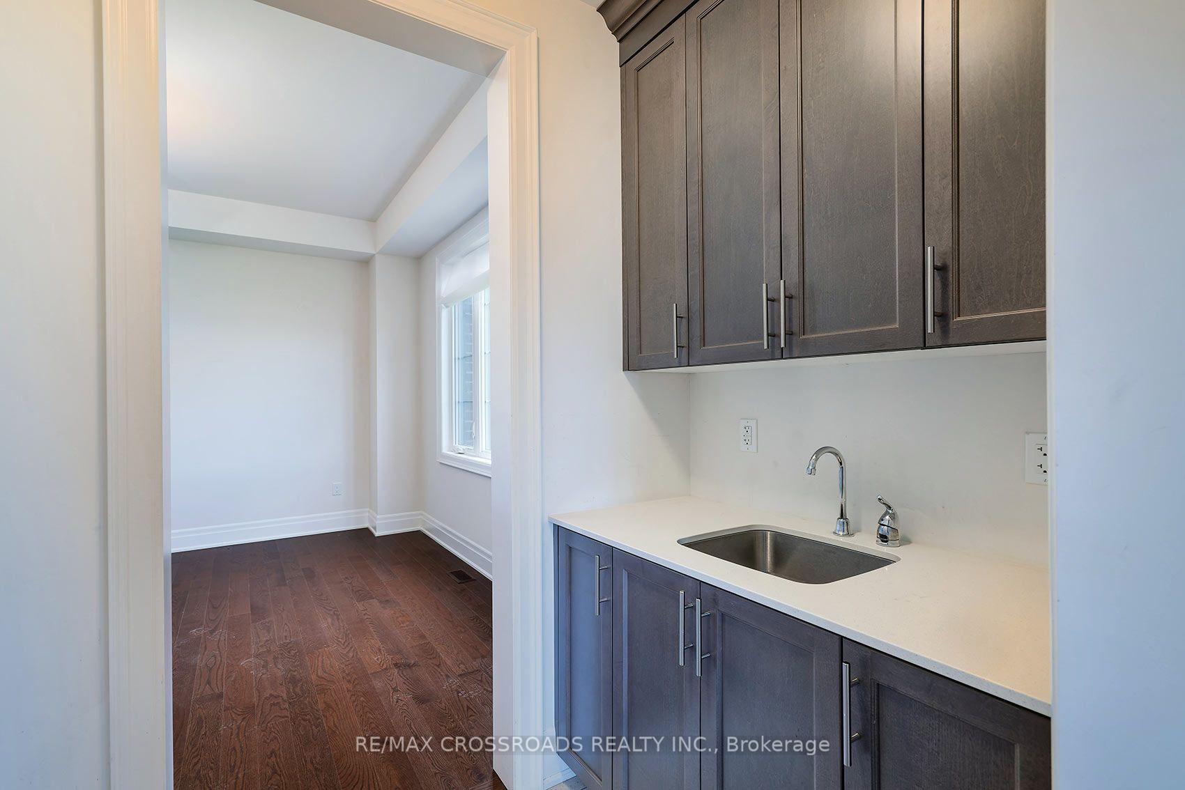 Photo 13 of 65 Terravista Crescent, Vaughan, Vellore Village — HOMEH