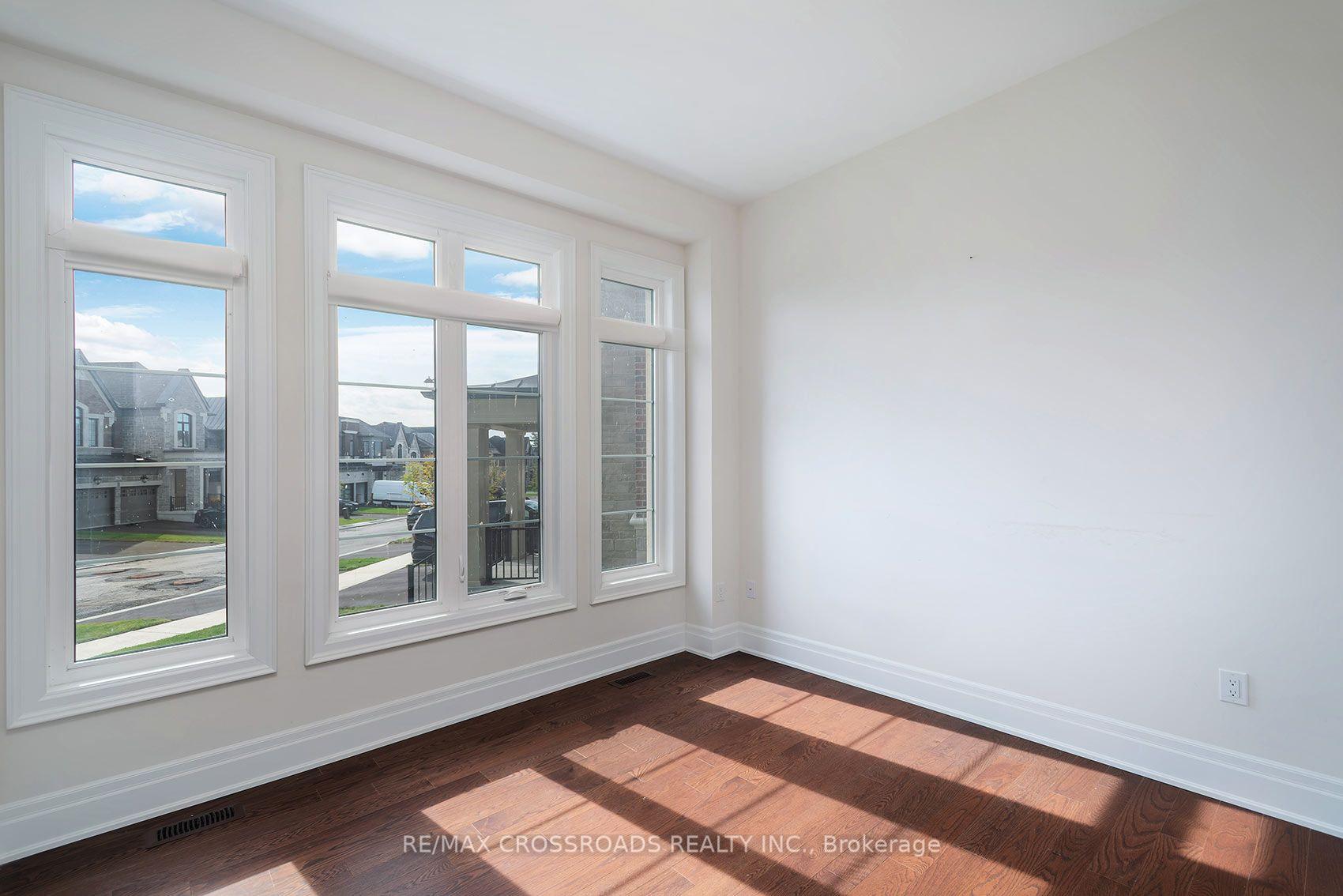Photo 17 of 65 Terravista Crescent, Vaughan, Vellore Village — HOMEH