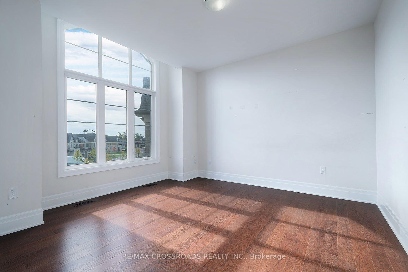 Photo 33 of 65 Terravista Crescent, Vaughan, Vellore Village — HOMEH