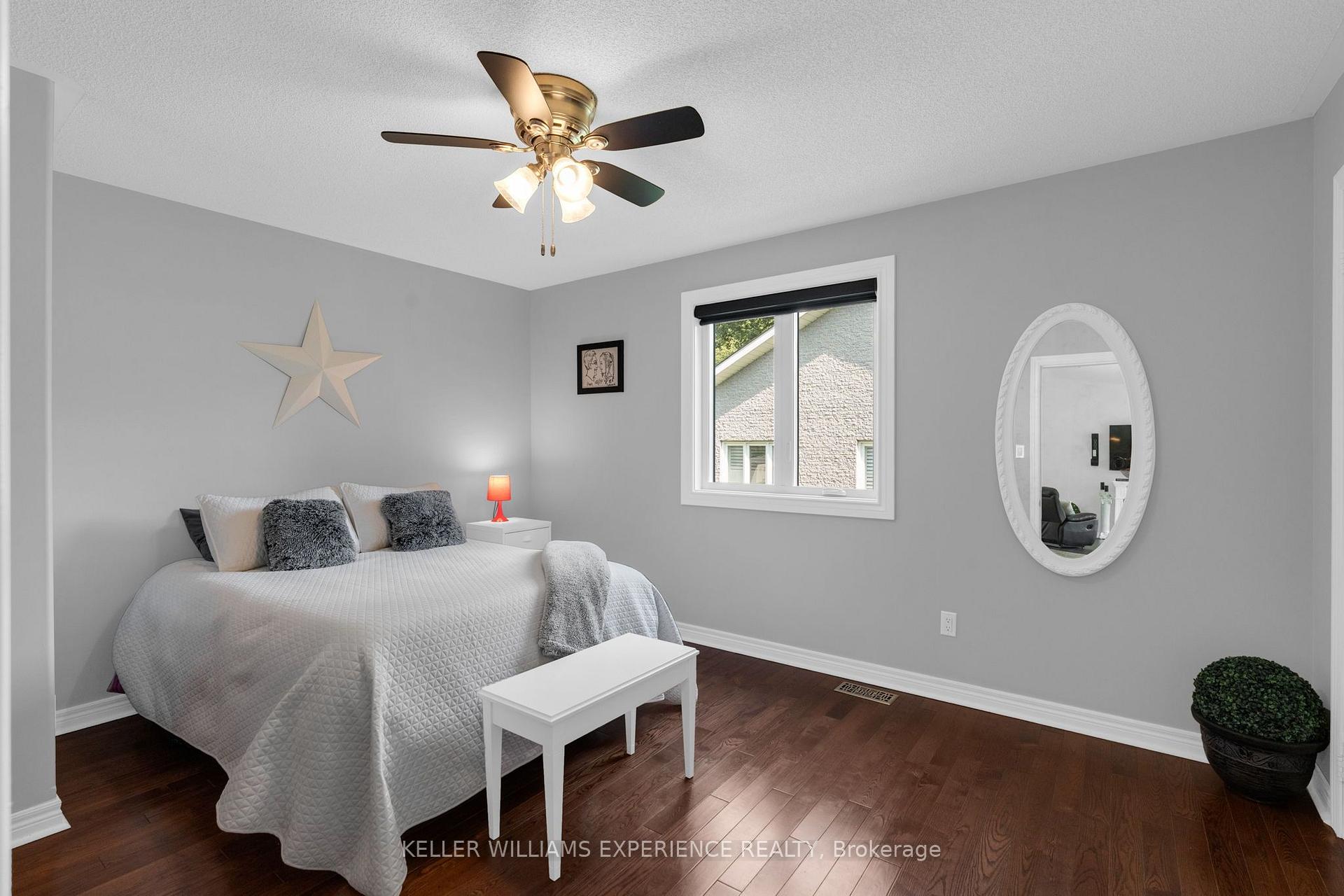 Photo 10 of 4 Downer Crescent, Wasaga Beach — HOMEH