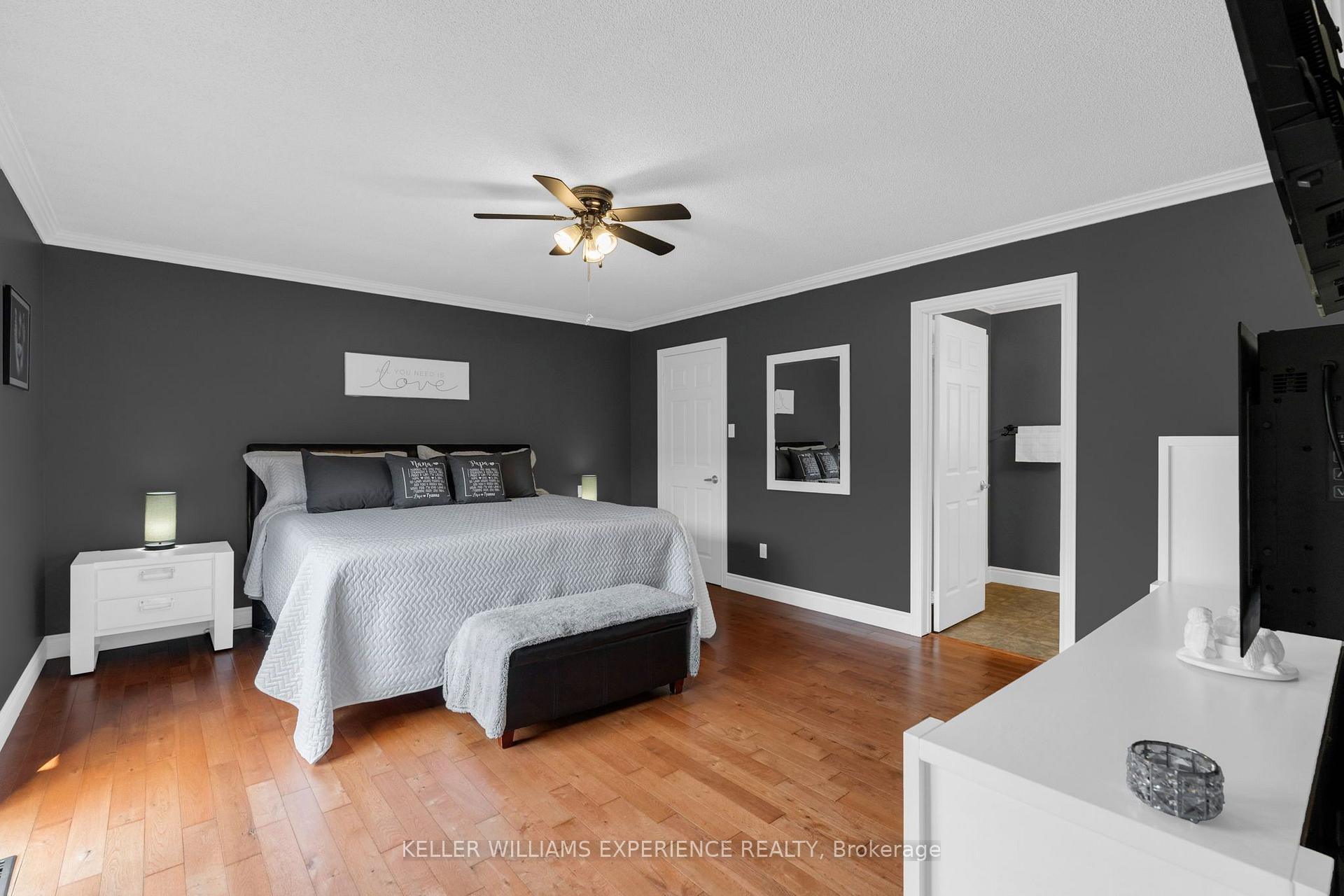 Photo 13 of 4 Downer Crescent, Wasaga Beach — HOMEH