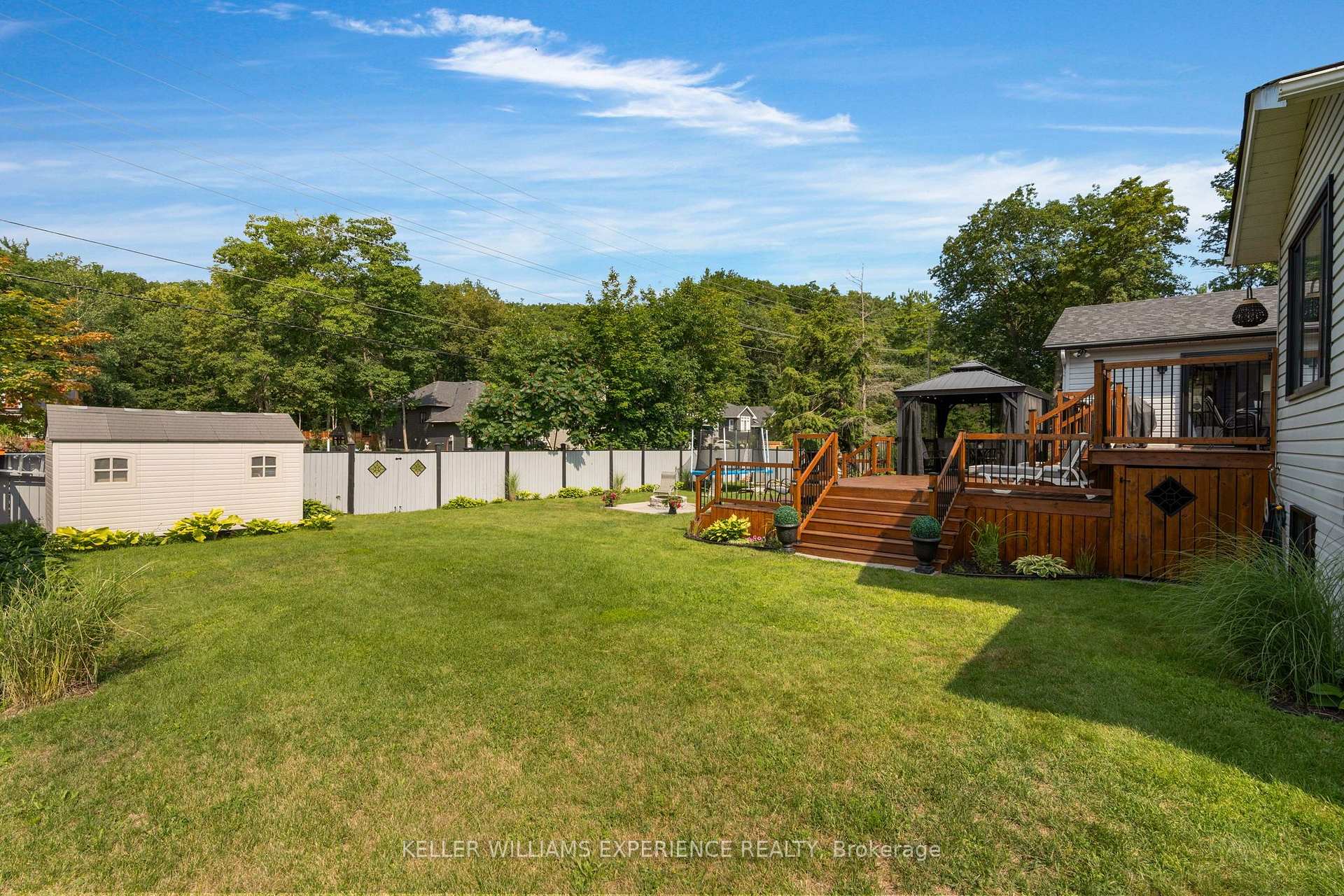 Photo 28 of 4 Downer Crescent, Wasaga Beach — HOMEH