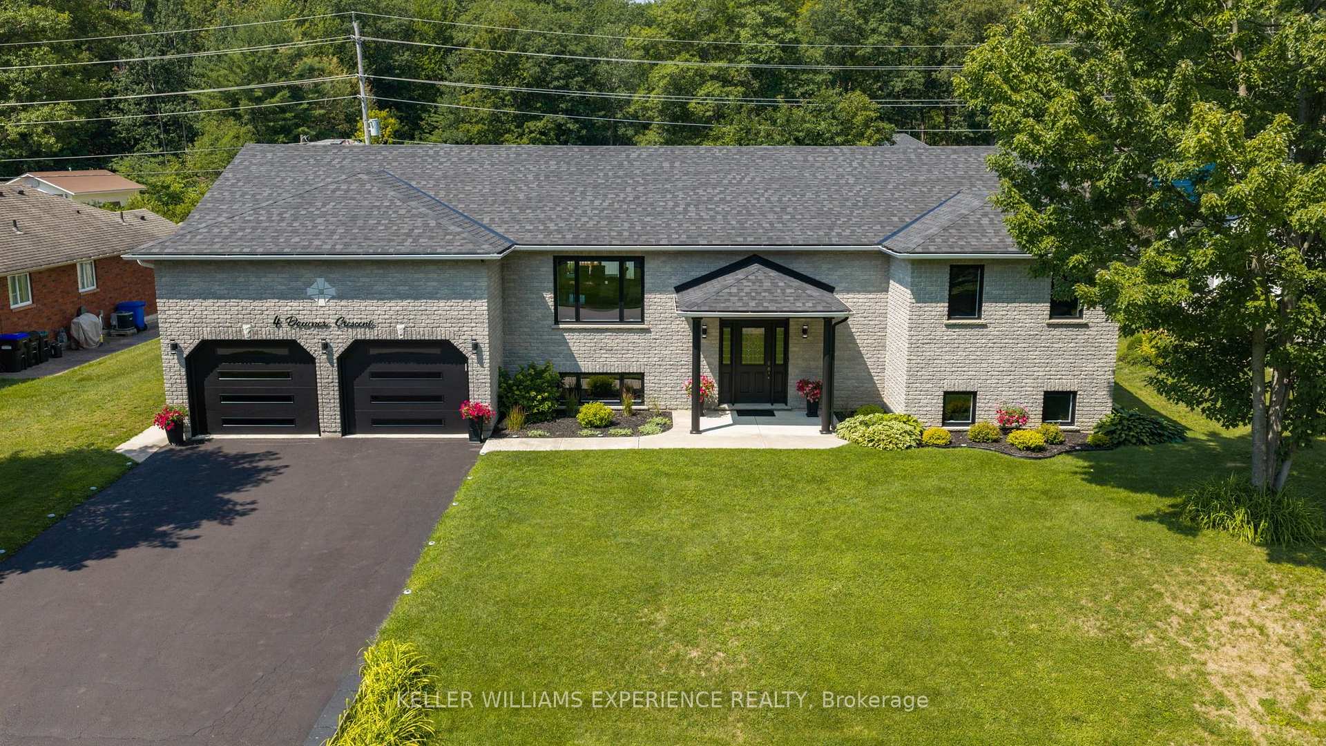 Photo 29 of 4 Downer Crescent, Wasaga Beach — HOMEH